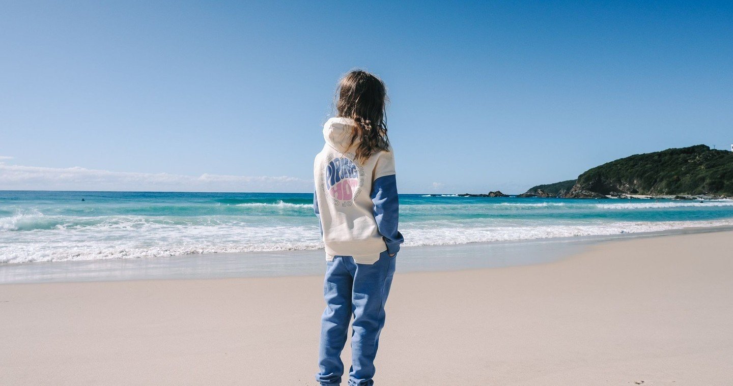 We've been loving seeing the girls rocking our super cute blue and cream Contrast Hoodie &amp; Sweat set for their morning surf-checks. Get yours at a Target near you, or online now! 🩵⁠
⁠
⁠
⁠
#forcleanoceans #pipinghotaustralia #surfwear #australian