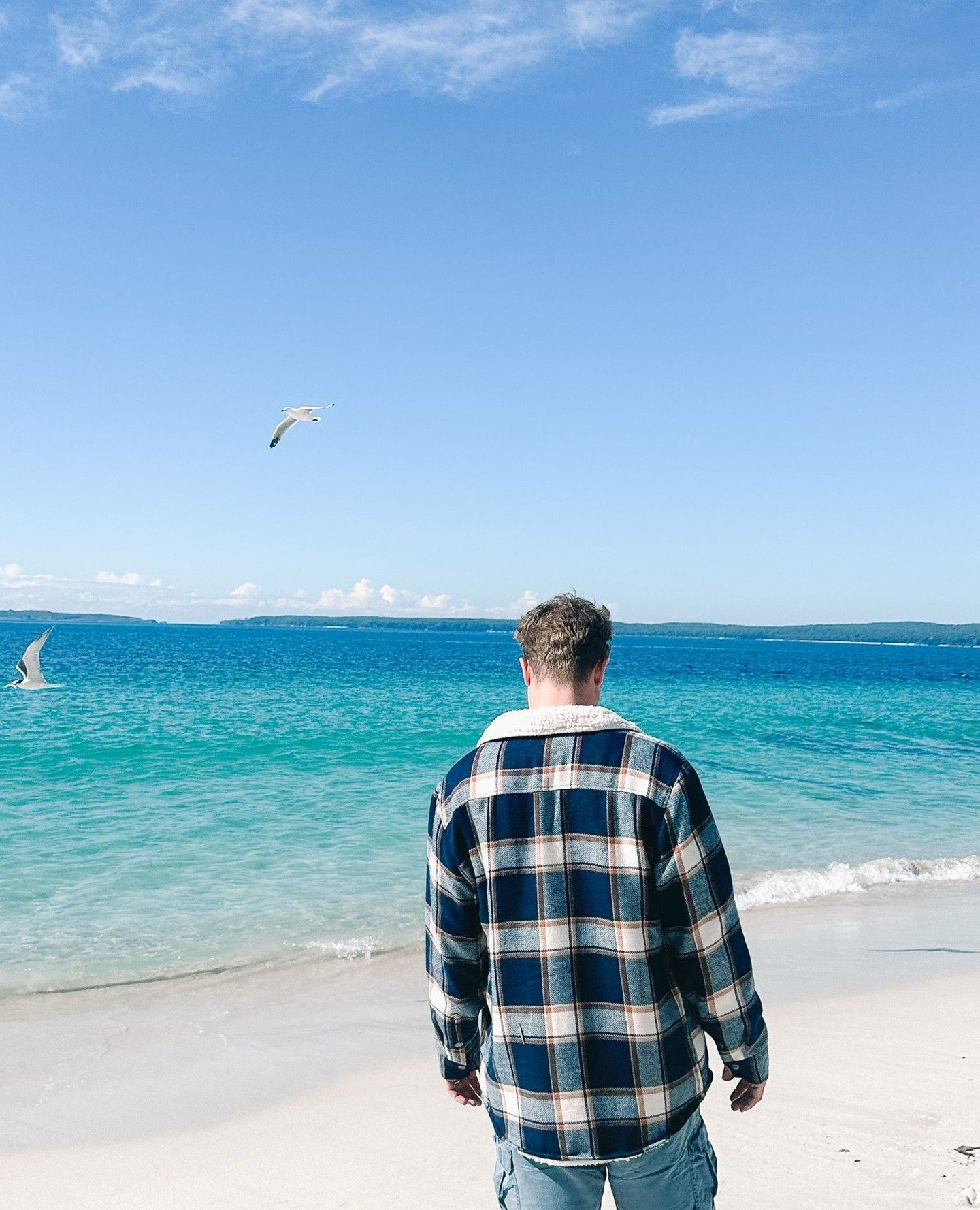 Weekend get aways down south never disappoint 🏖️⁠
⁠
⁠
⁠
#weekendvibes #travels #getaway #beachlife #sunshine #australia #flanno #menswear #sustainablesurfwear #sustainableclothing #coastal #pipinghotaustralia #forcleanoceans #surf #southernhighlands