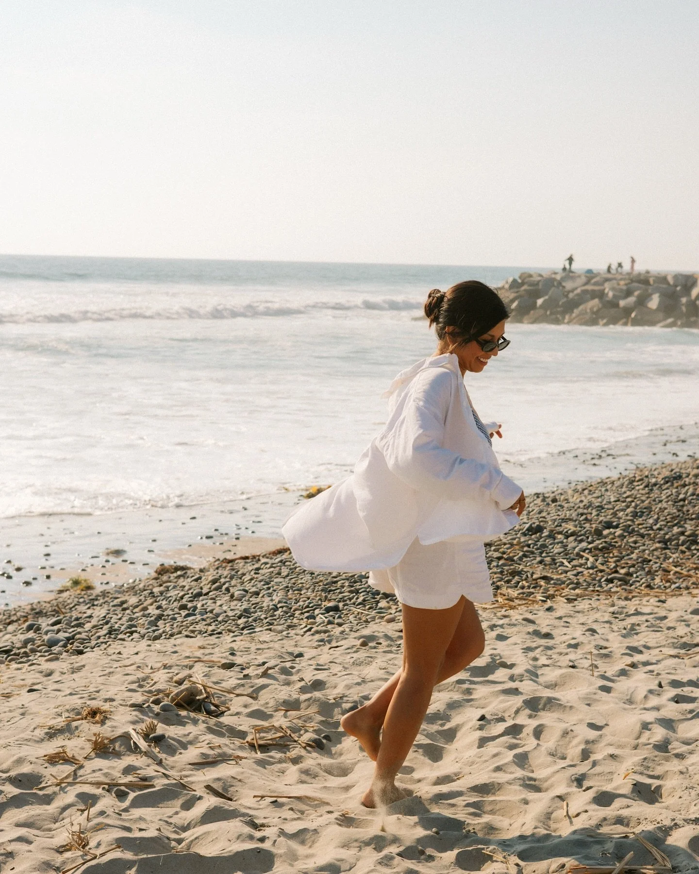 Thank God for the summertime ☀️

&mdash;
#summertime #summerfamilyfun #beachday #sandiego #carlsbad #photography #sd #summertimefun