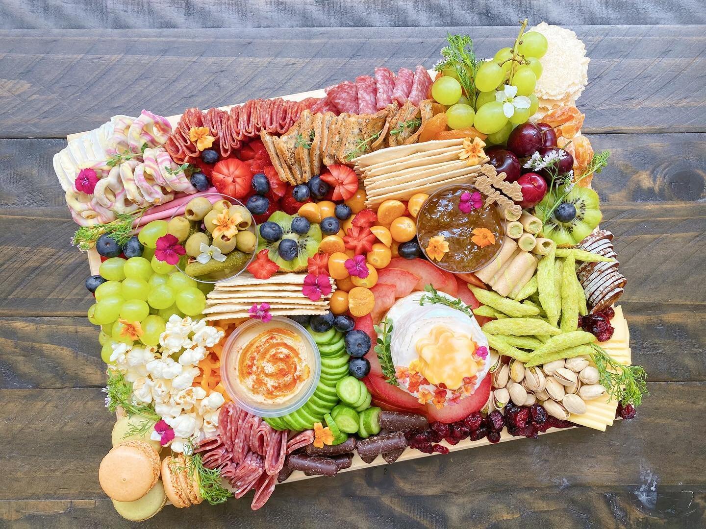 It&rsquo;s Virgo season!! 🥳 Our birthday boards make for both beautiful and delicious gifts for all the special people in your life 💕

(Pictured: Premium Medium Birthday Board)
&bull;
&bull;
&bull;
&bull;
#itsbriethyme #cheeseboard #charcuterieboar