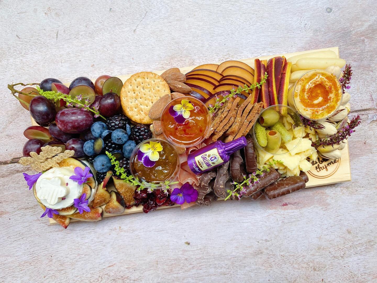 Only two more weekends of summer left!! 🥺 If you haven&rsquo;t had a summer picnic with one of our boards yet, text some friends and start making those plans! Dm us to place an order before the cold weather starts creeping in 🌬💜

(Pictured: Mini B