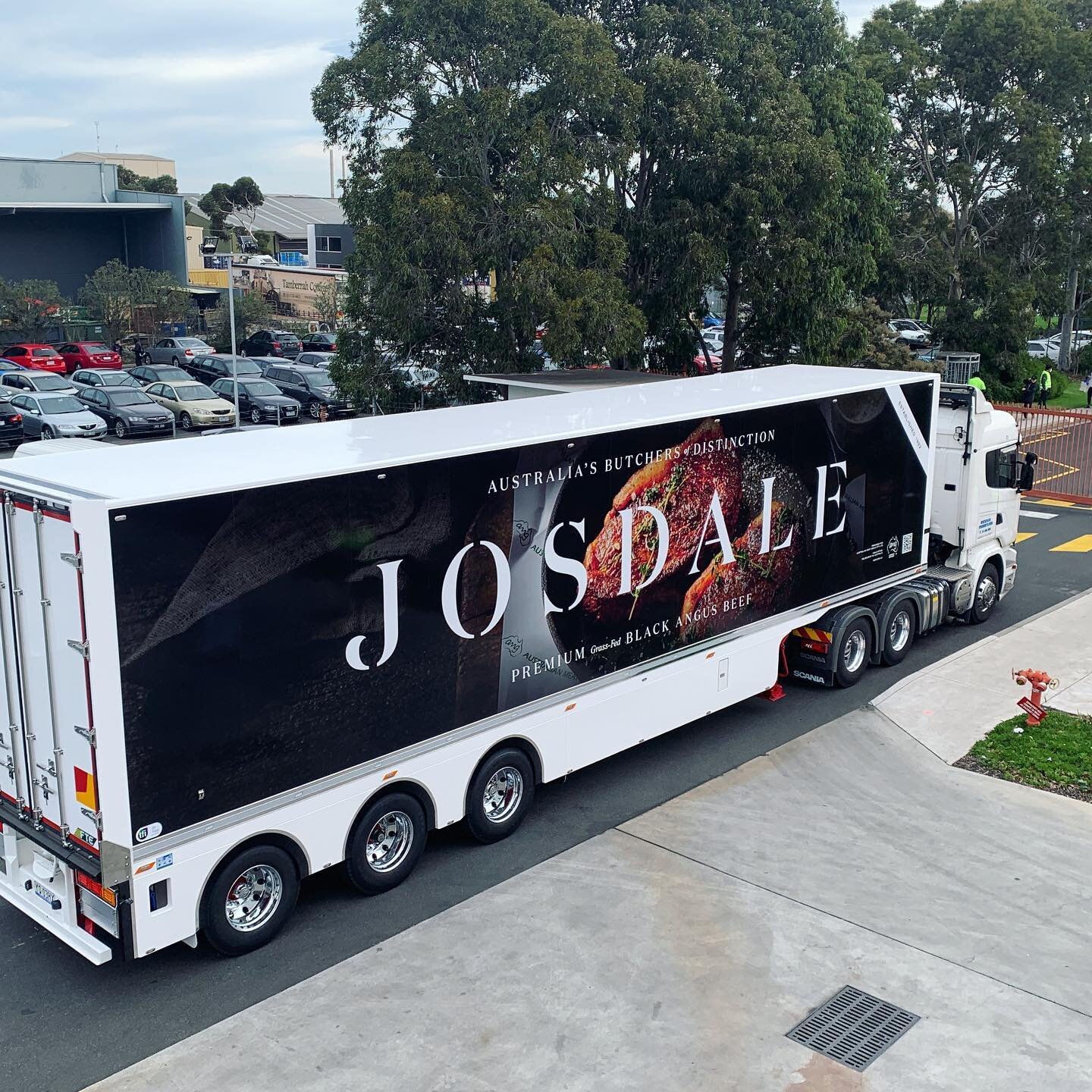 The Josdale Angus truck! Our grass fed Angus beef getting delivered around the country! #josdale#angus#trucking#meatwagon