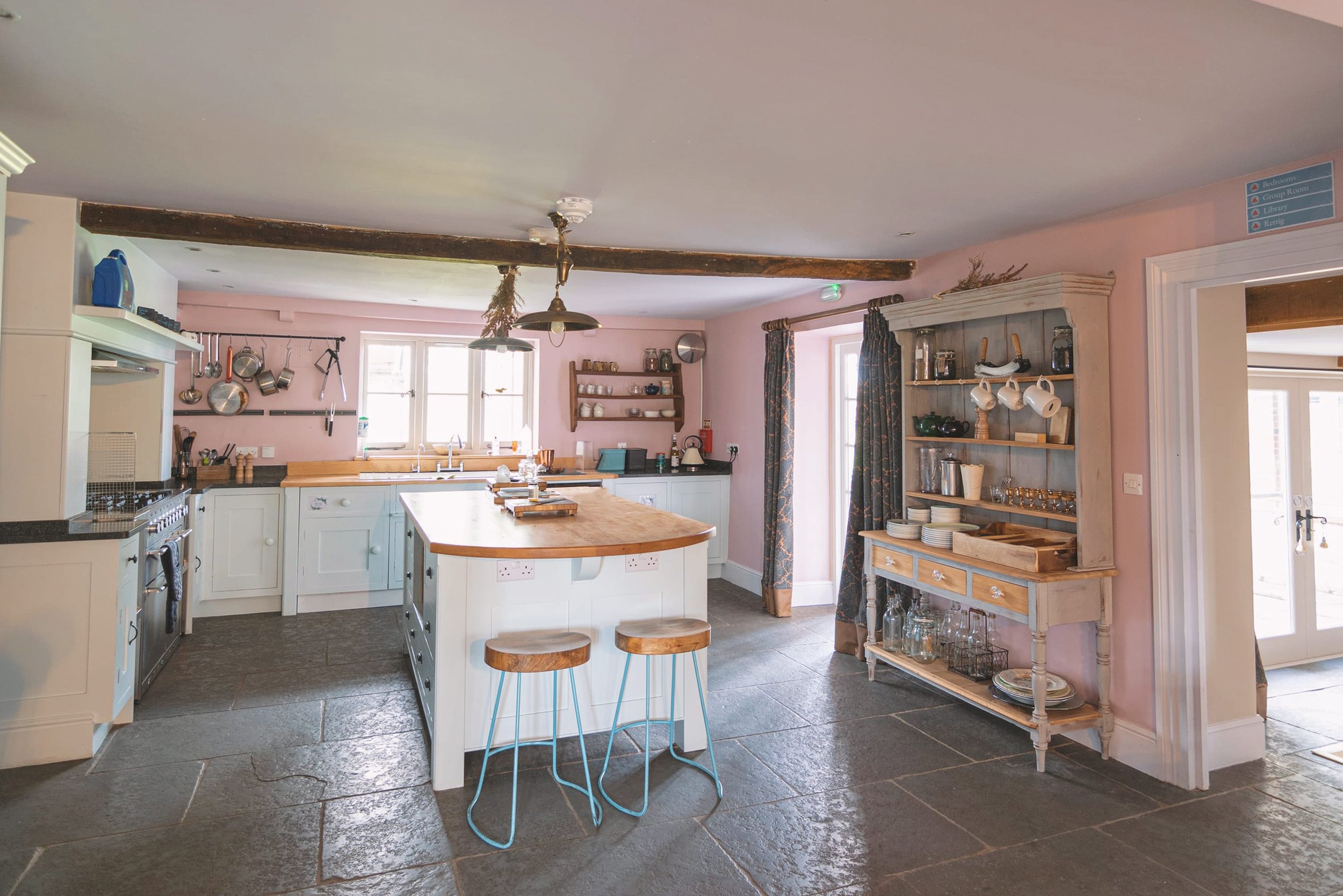 608182a5ed8f0aadcaac20fe_kitchen.jpeg