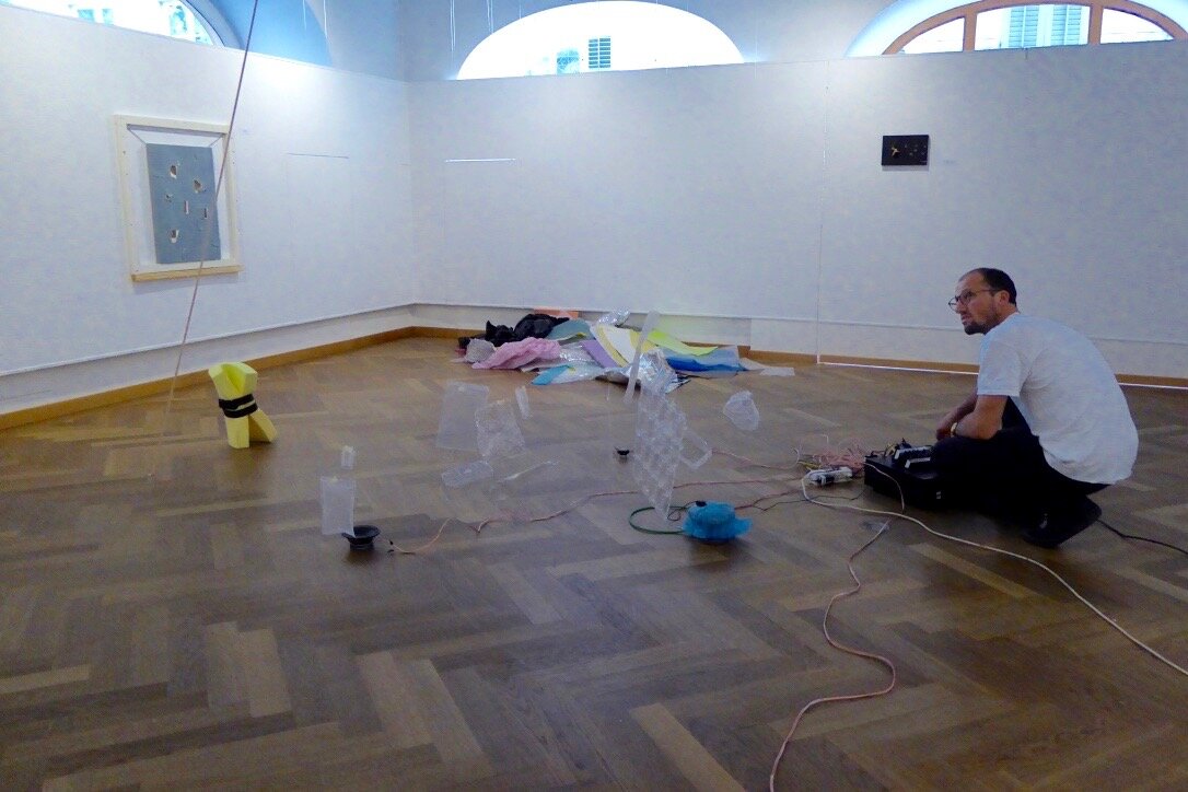 INSTALLATION au joli mois de mai