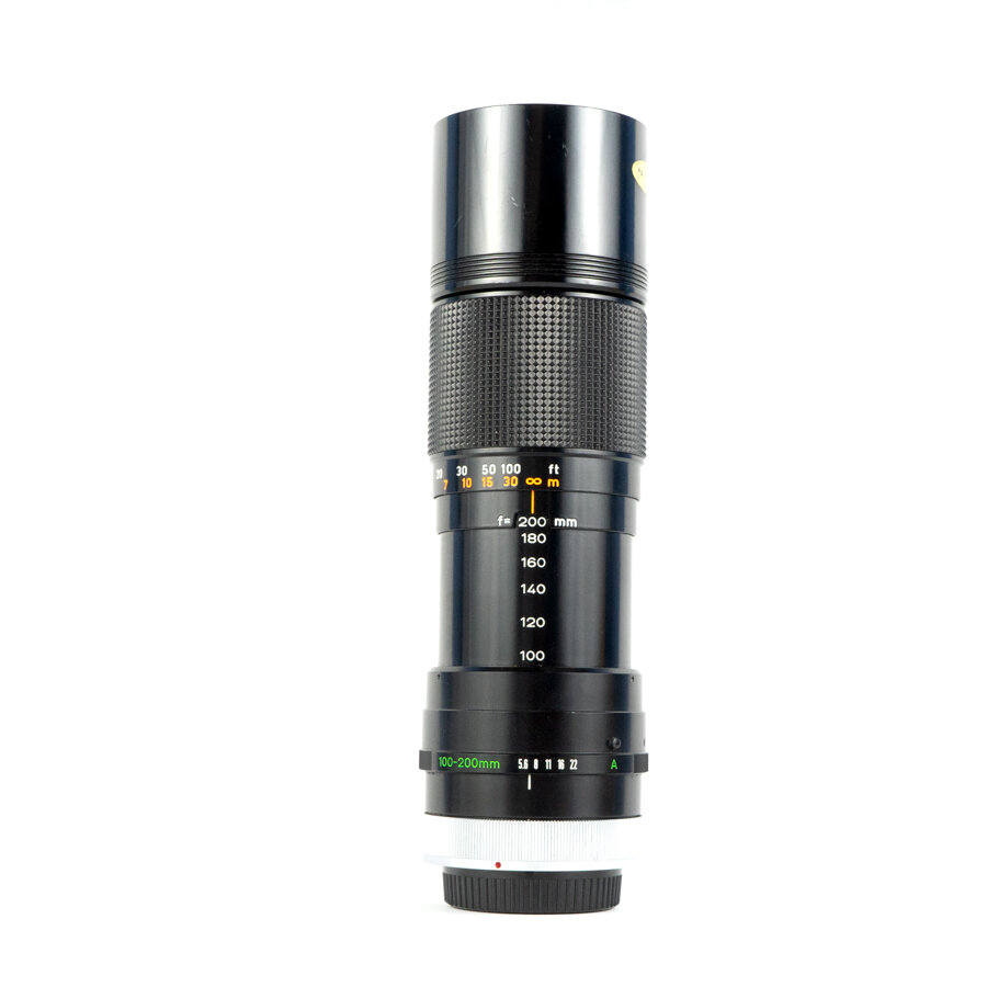 Objectif zoom Canon FD 100-200 mm 1:5,6