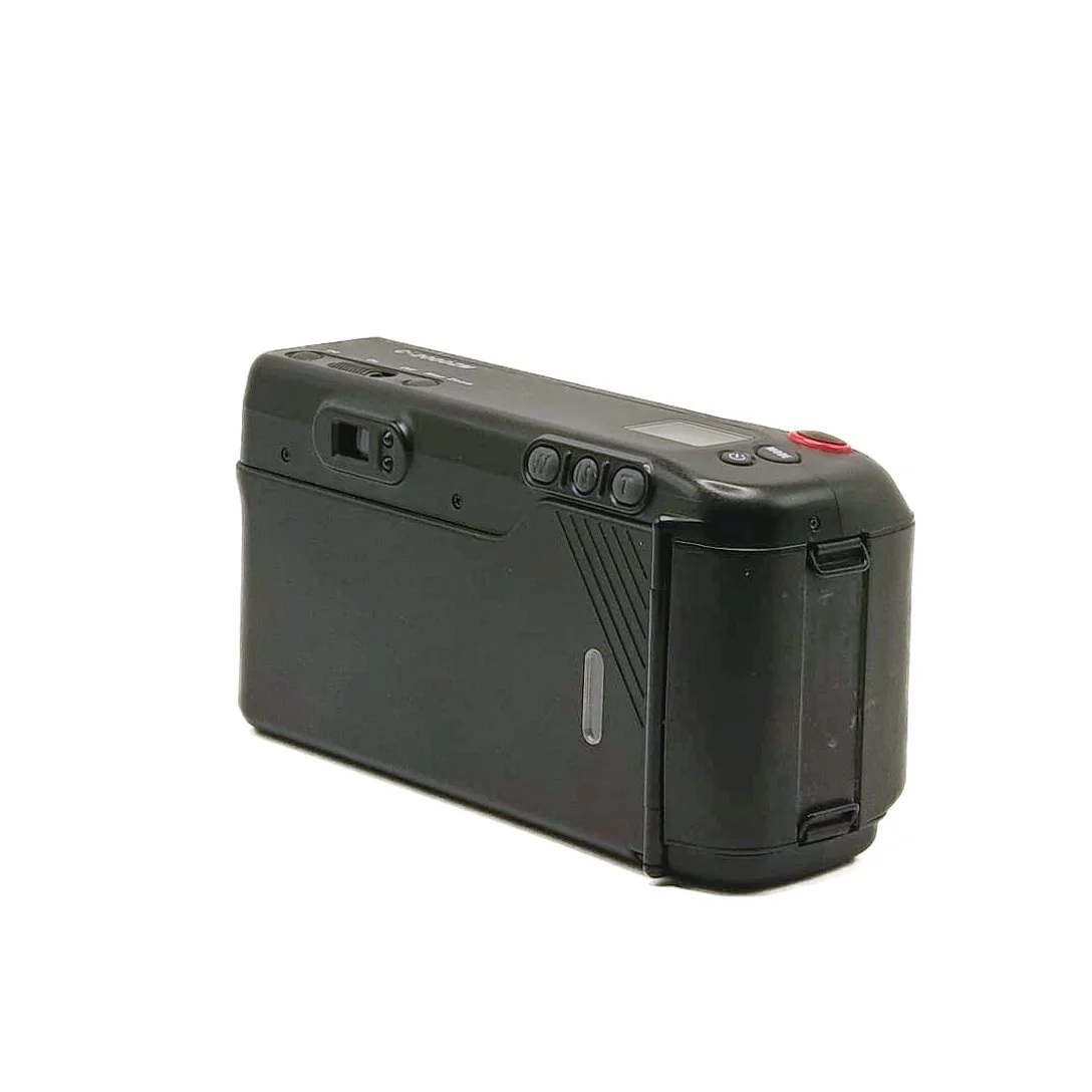 PanasonicC2200Zoom (4).jpg