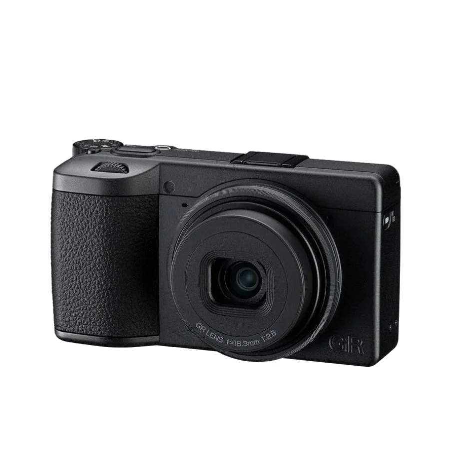 RicohGRIVMonocrhome (2).jpg