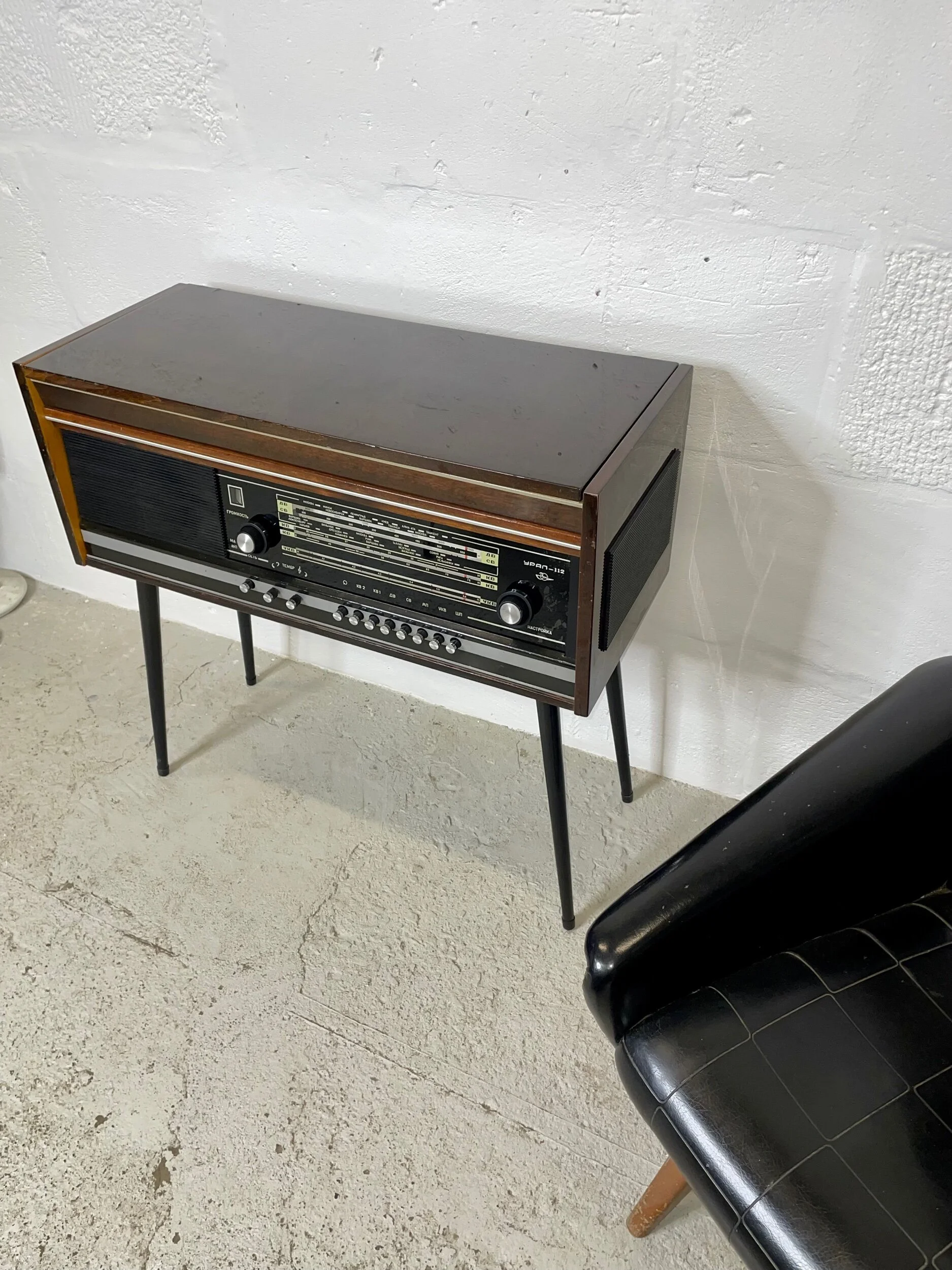 B03E65B9-0188-4973-ABCB-38B4DAFB00FB