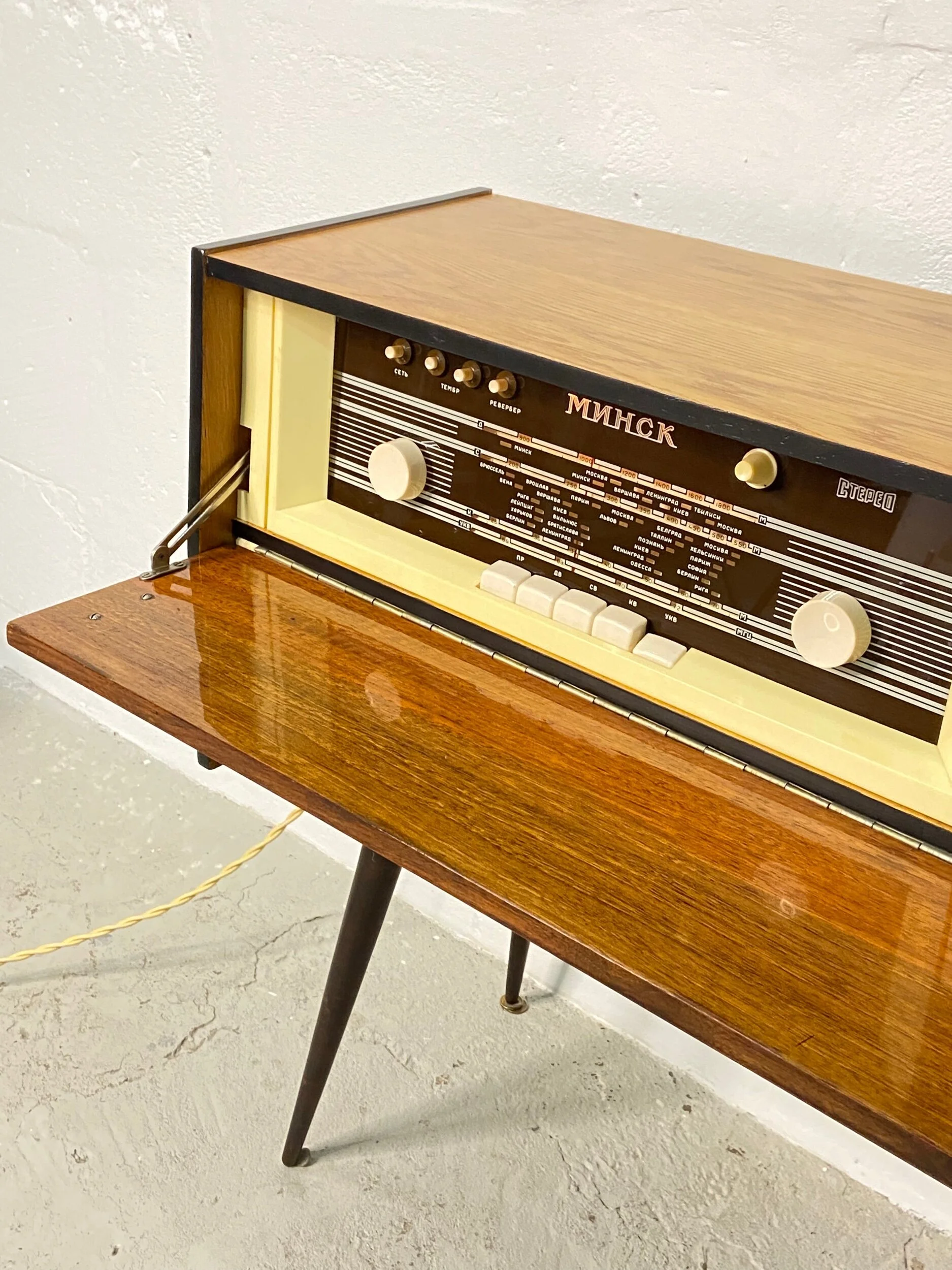 63822BC5-DF0E-4D2A-A64A-4036EA46E82C