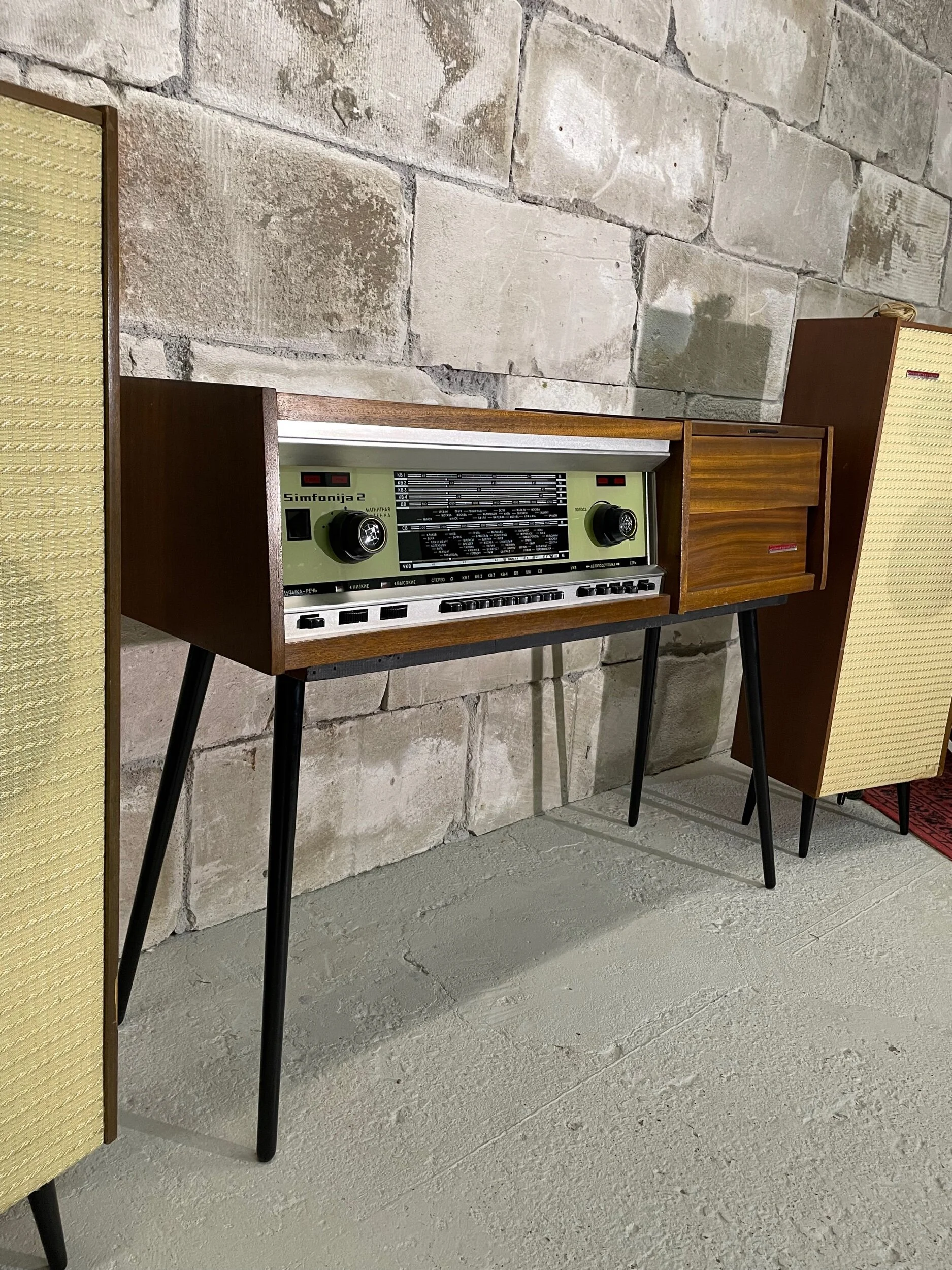 24174BE1-98EF-4A2B-B64F-91BAF0F1C7C8