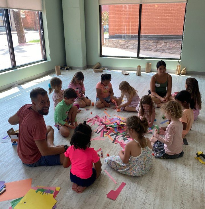 💕 February Kids Yoga Night 💕

Drop your kiddos off for an evening of yoga, pizza, art and fun on Saturday, February 28th!

⭐5:00pm Drop-Off
⭐5-5:45 Yoga activities
⭐5:45-6:15 Cheese Pizza, crunchy carrots and Juice boxes!
⭐6:15-7:00 Art project
⭐Pi