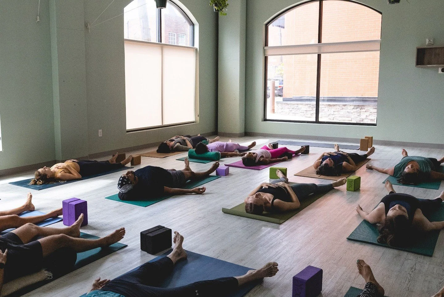Looking for a mid-day escape from your busy work week?

Monday through Friday at 12pm join us for lunchtime flow classes at Yoga Heights &amp; streaming on Zoom!

See you on the mat 🧘🏻&zwj;♀️

#YogaHeightsDC #YHDC #DCYoga #DMVYoga #yoga #PetworthDC