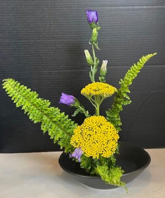 Saturday, May 16th - Join Alisa for another Ikebana Japanese Flower Arranging workshop at YH Takoma!

Meditation and Mindfulness comes in many forms. We invite you to learn and create one of the introductory Ikebana styles, Hana Isho Rising. There wi