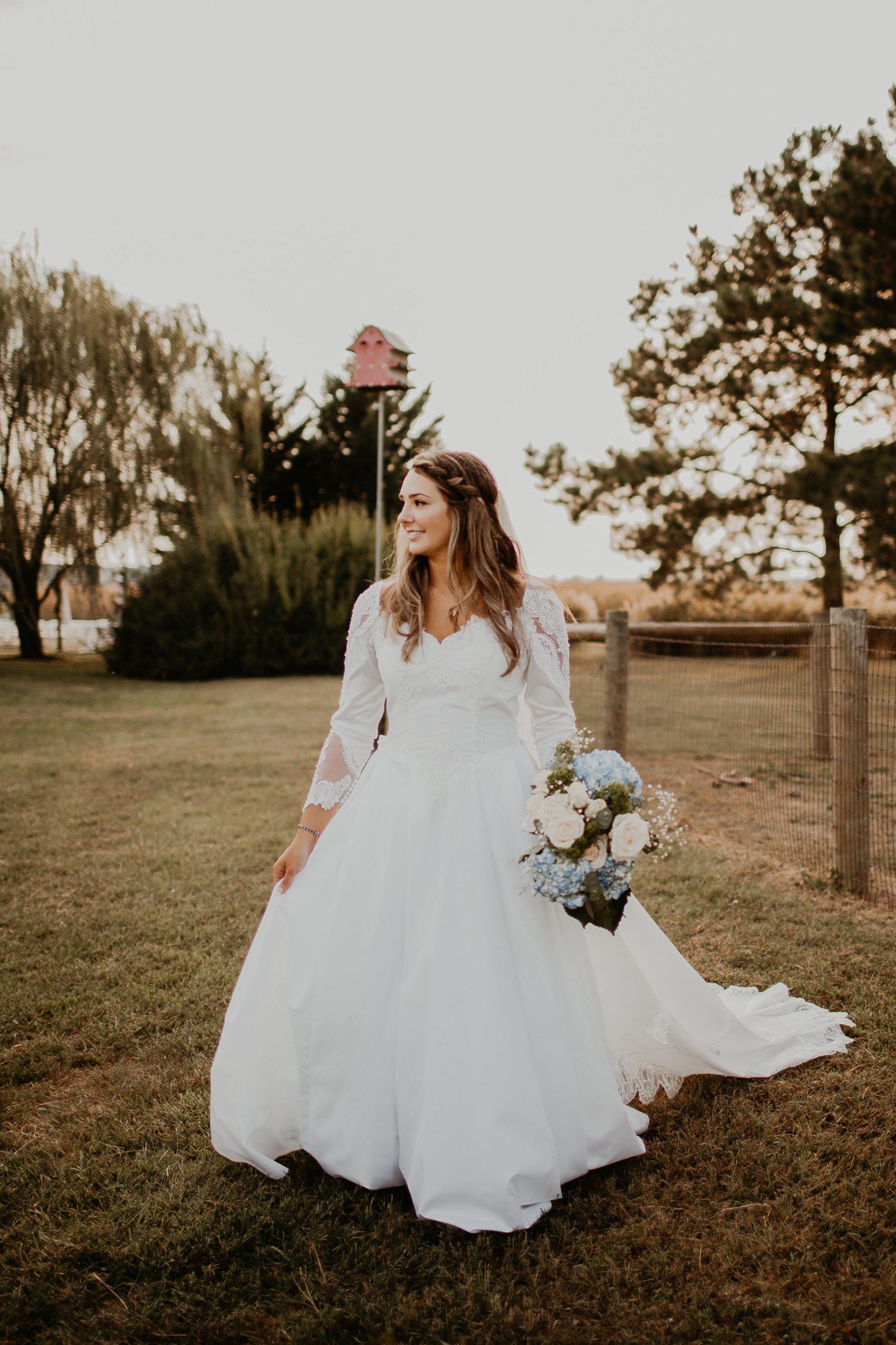 Letters To Bride Book DIY, Made this for my best friend on her wedding  day. So fun & easy to make.