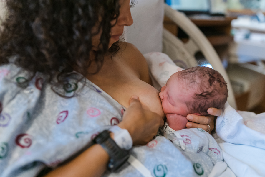 Breastfeeding After C-Section | Leaxy