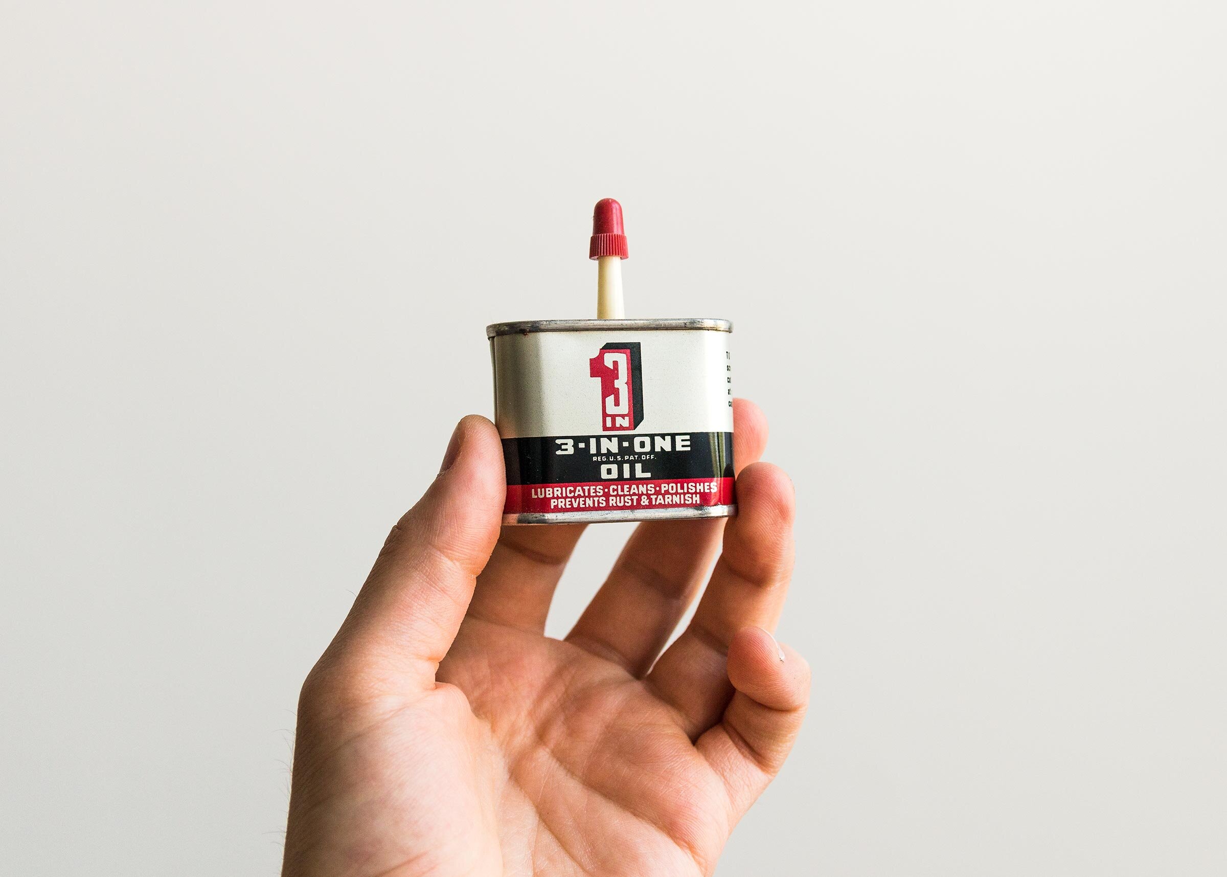 3-in-one oil can logo and type lockup