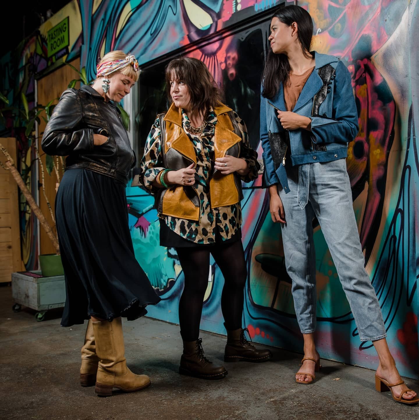 Keepin' it funky 🦚

Your style + #handmadeleather jackets and vests by @gnykol = 😎

What a blast to outfit such a group of #ladybosses ! &lt;3 

Photo @tomcouture 
Models @_shannonels @idalennestal @clsirois 

#bossladies #everydayarywear #ARTfashi