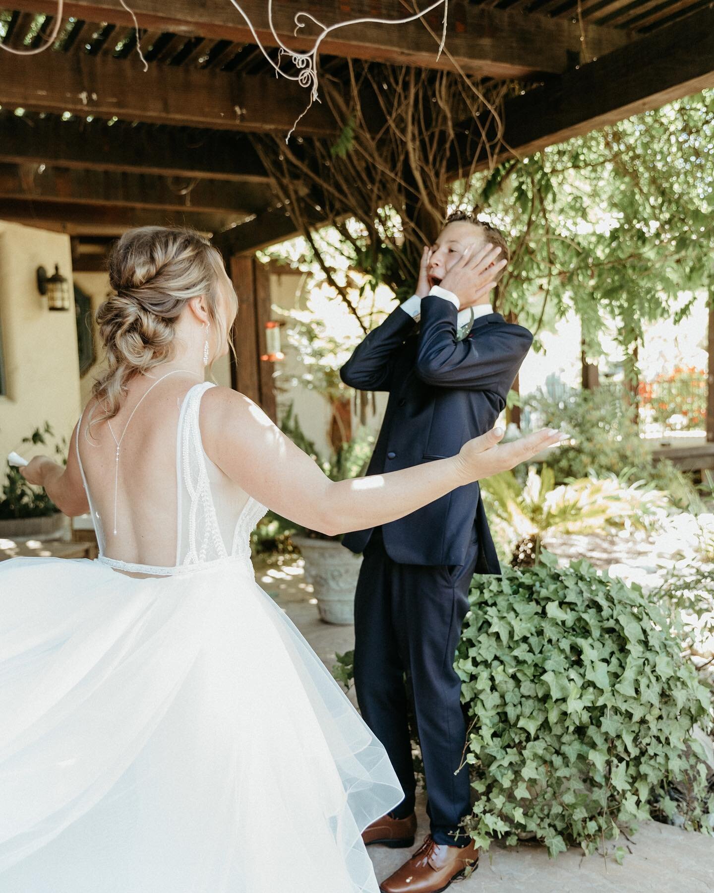 The first look looked a bit different on 5.14.22. His reaction to seeing his Mom before she married the love of her life left no eye dry. 
.
.
.
Venue: @willowandoakestate 
Planning: @mady.bell.events 
Photographer: @the.randolphs 
Hospitality: @criu