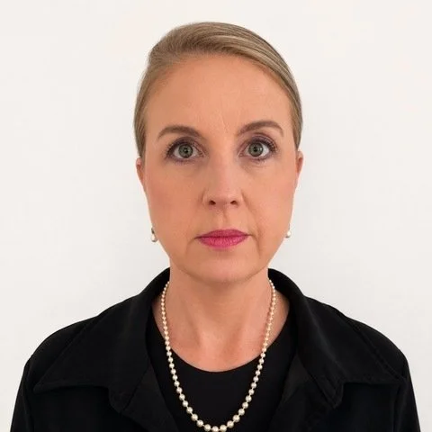 Julia Heath headshot