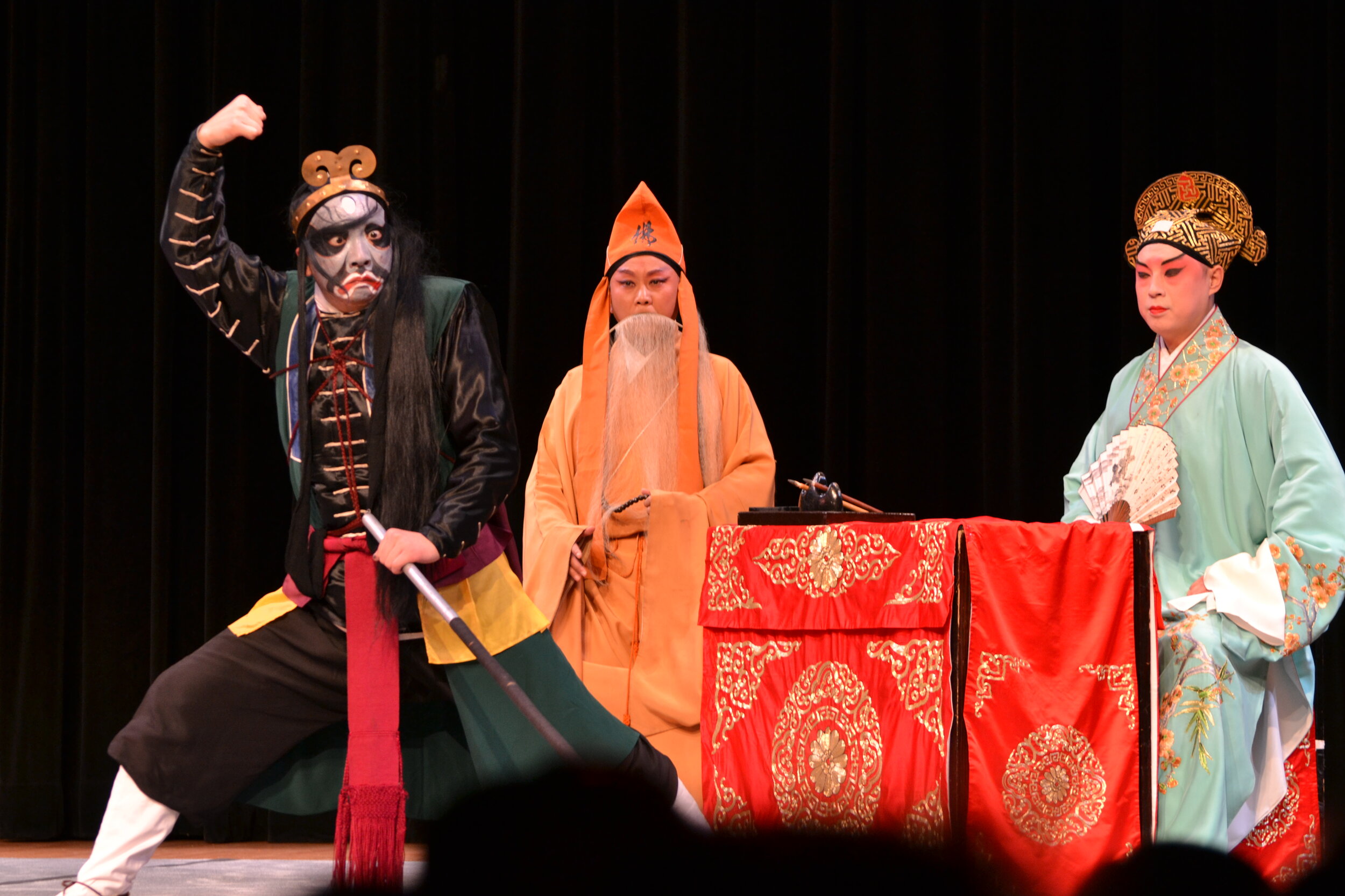 吳雙 飾 惠明，繆斌 飾 老方丈，林岩 飾 張珙（從左至右）