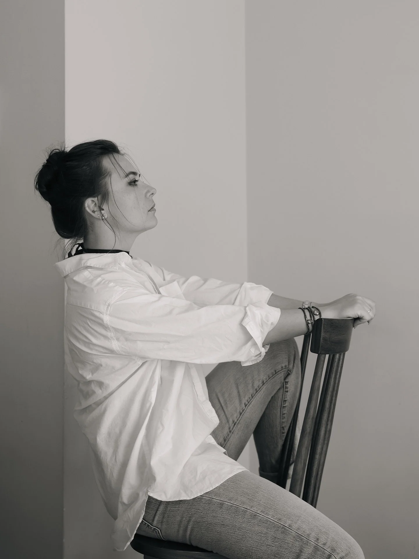 A black &amp; while collection 

#blackandwhite #portraitstyles_gf #frenchgirlstyle #poeticphotography #poeticdocumentary