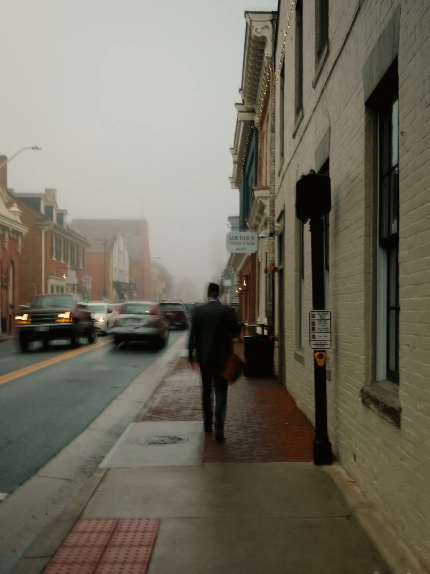 March&rsquo;s foggy mornings 

#poeticdocumentary 
#streetstyle 
#foggymorning 
#archilife 
#cinematiclook