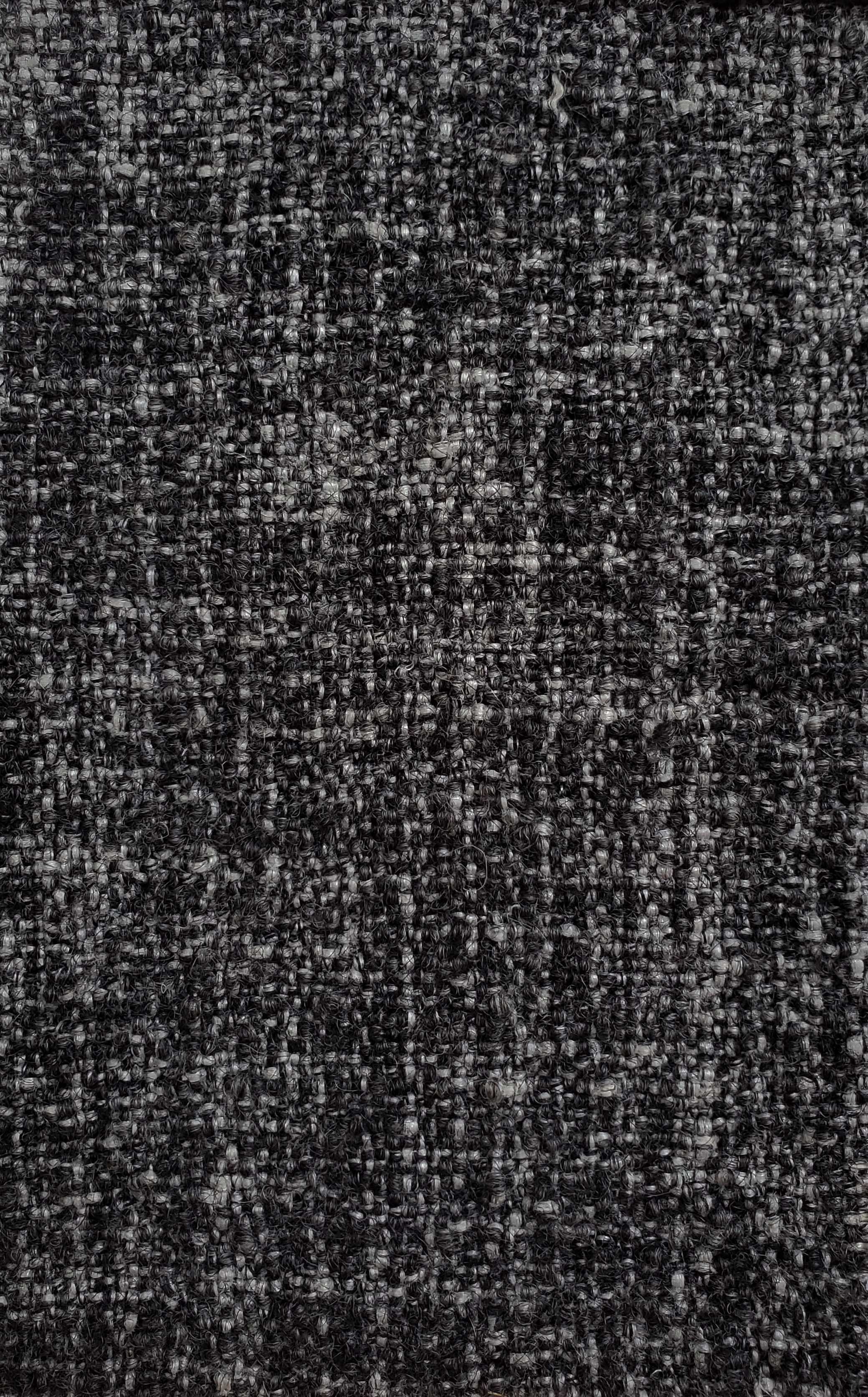 EMBOSSED STRIE