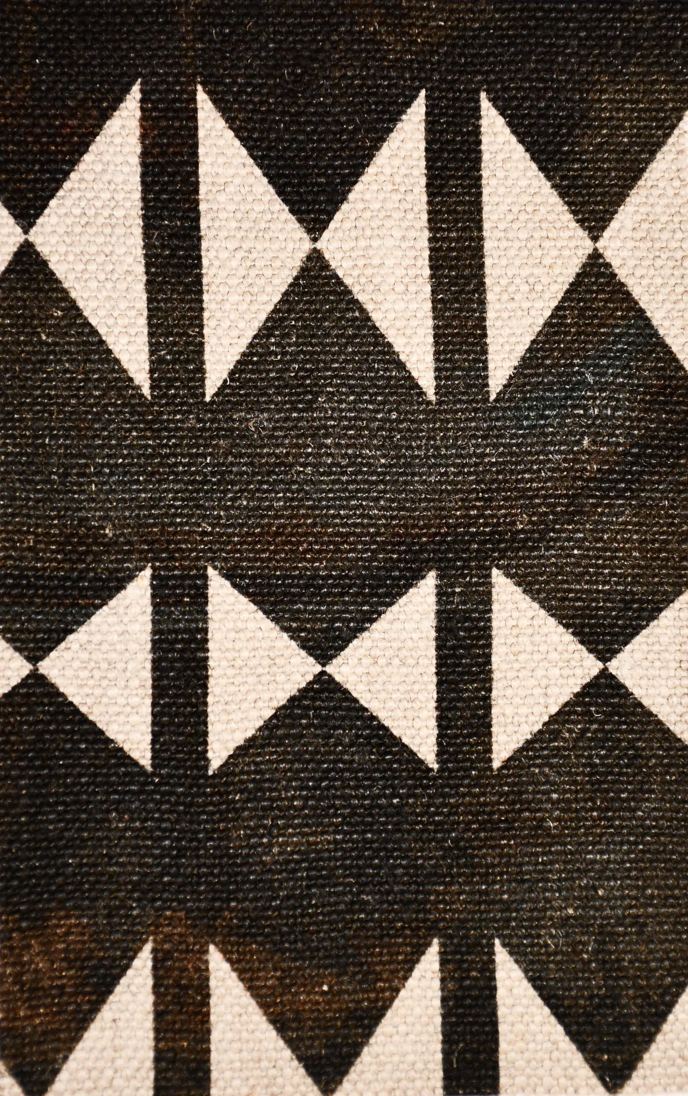 Zoom_Black as night.JPG