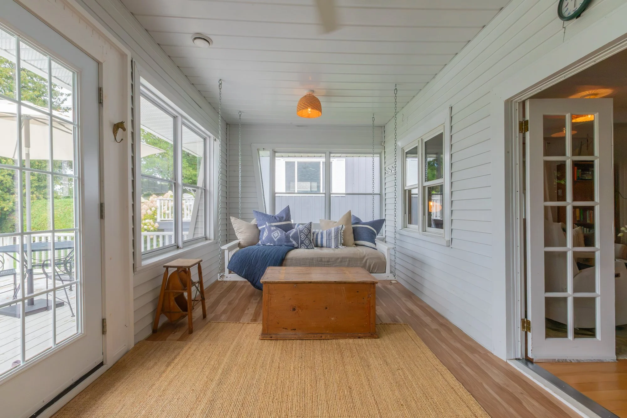 913 Lake Drive North, Georgina-16.jpg