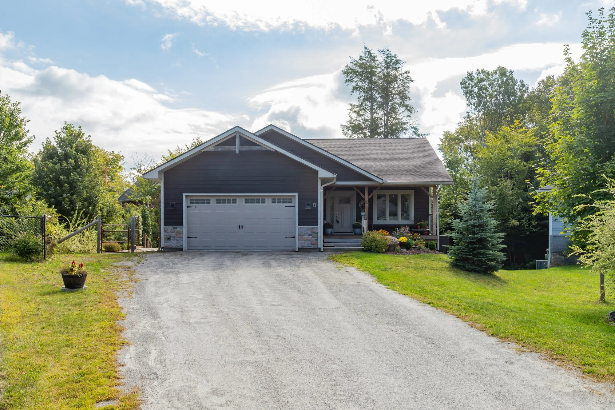 17 Hart Court, Huntsville - SUMMER UPDATE-1.jpg