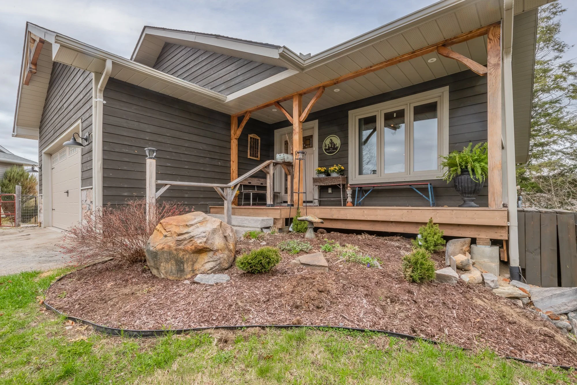17 Hart Court, Huntsville-10.jpg