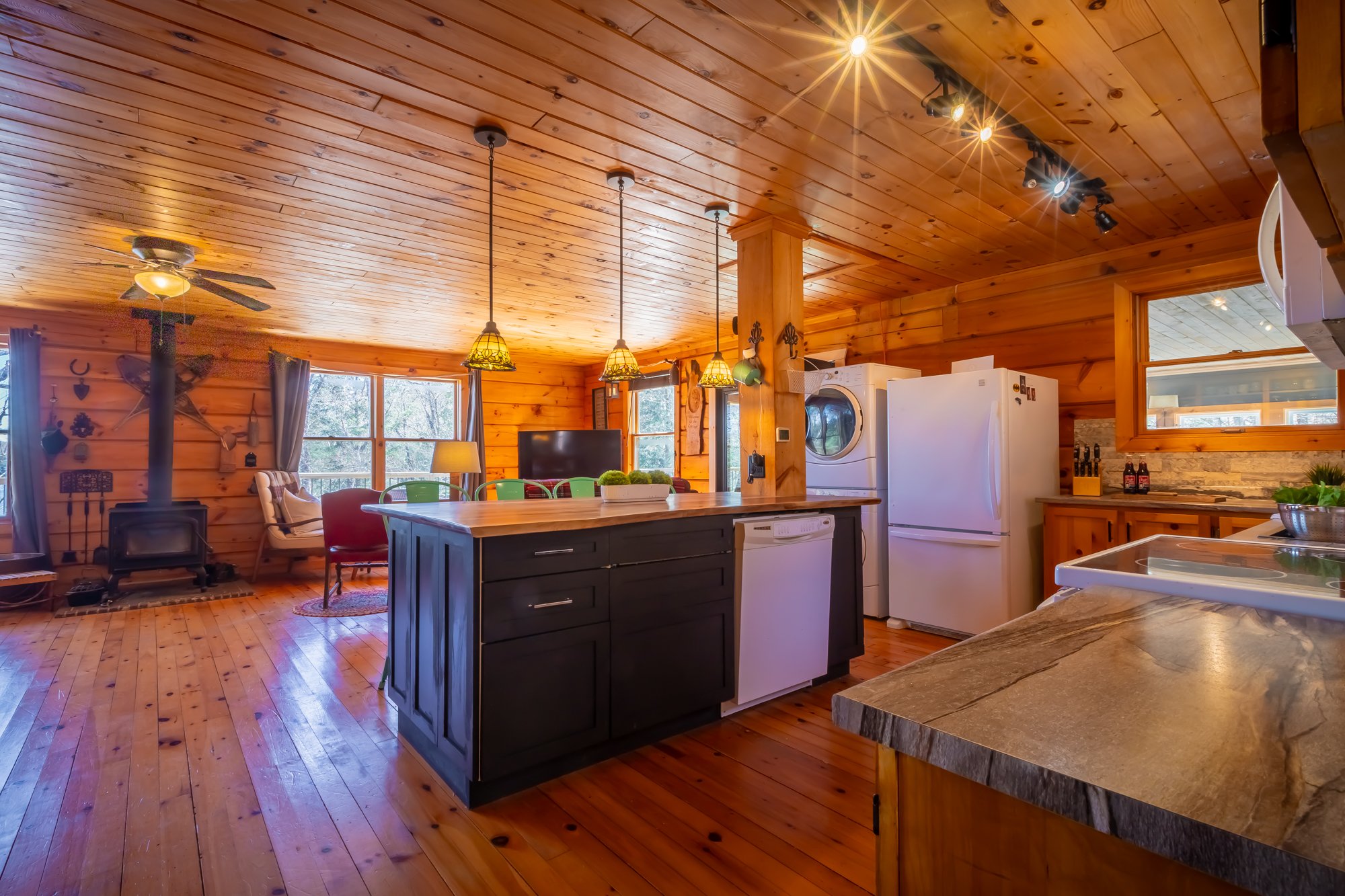 1113 Crobiel Lake Drive, Dorset-5.jpg