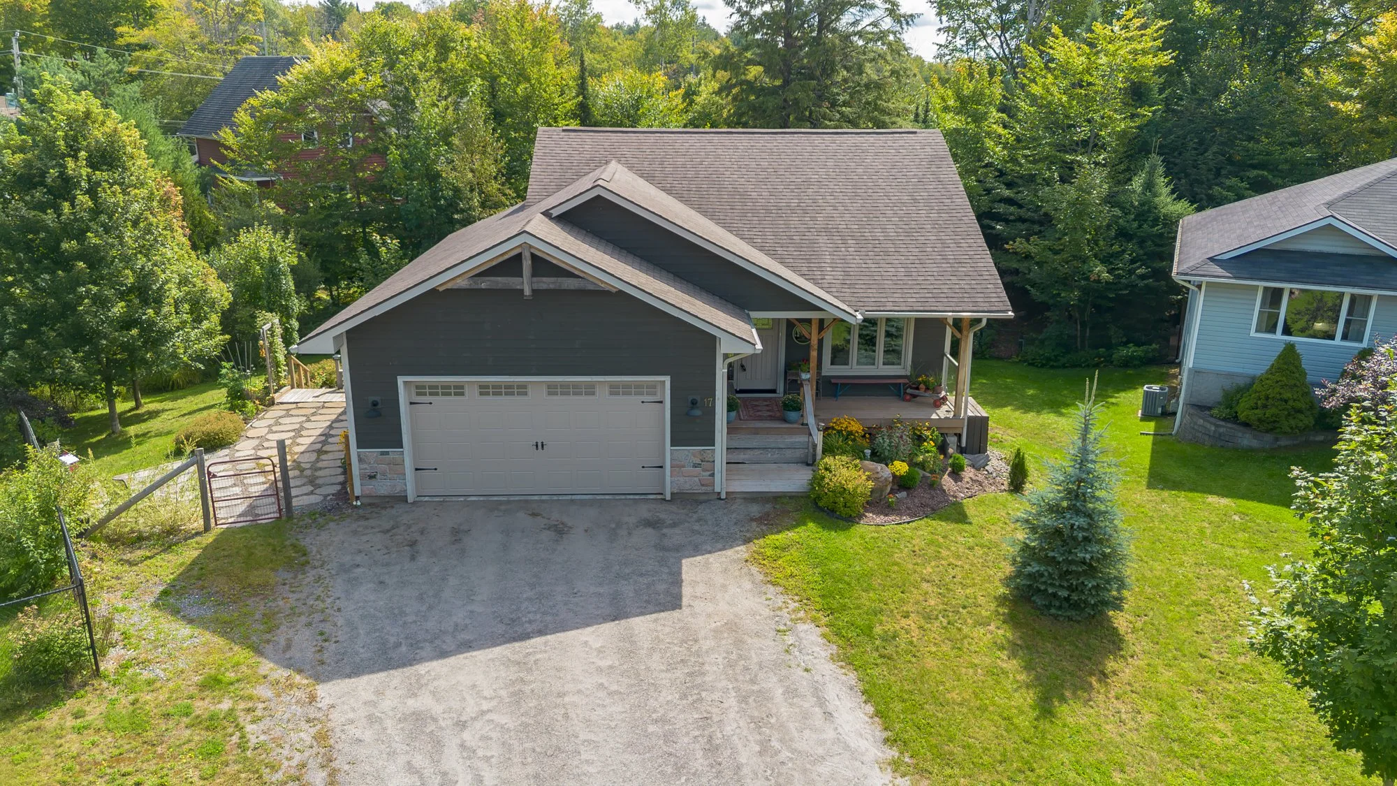 17 Hart Court, Huntsville - SUMMER UPDATE-76.jpg