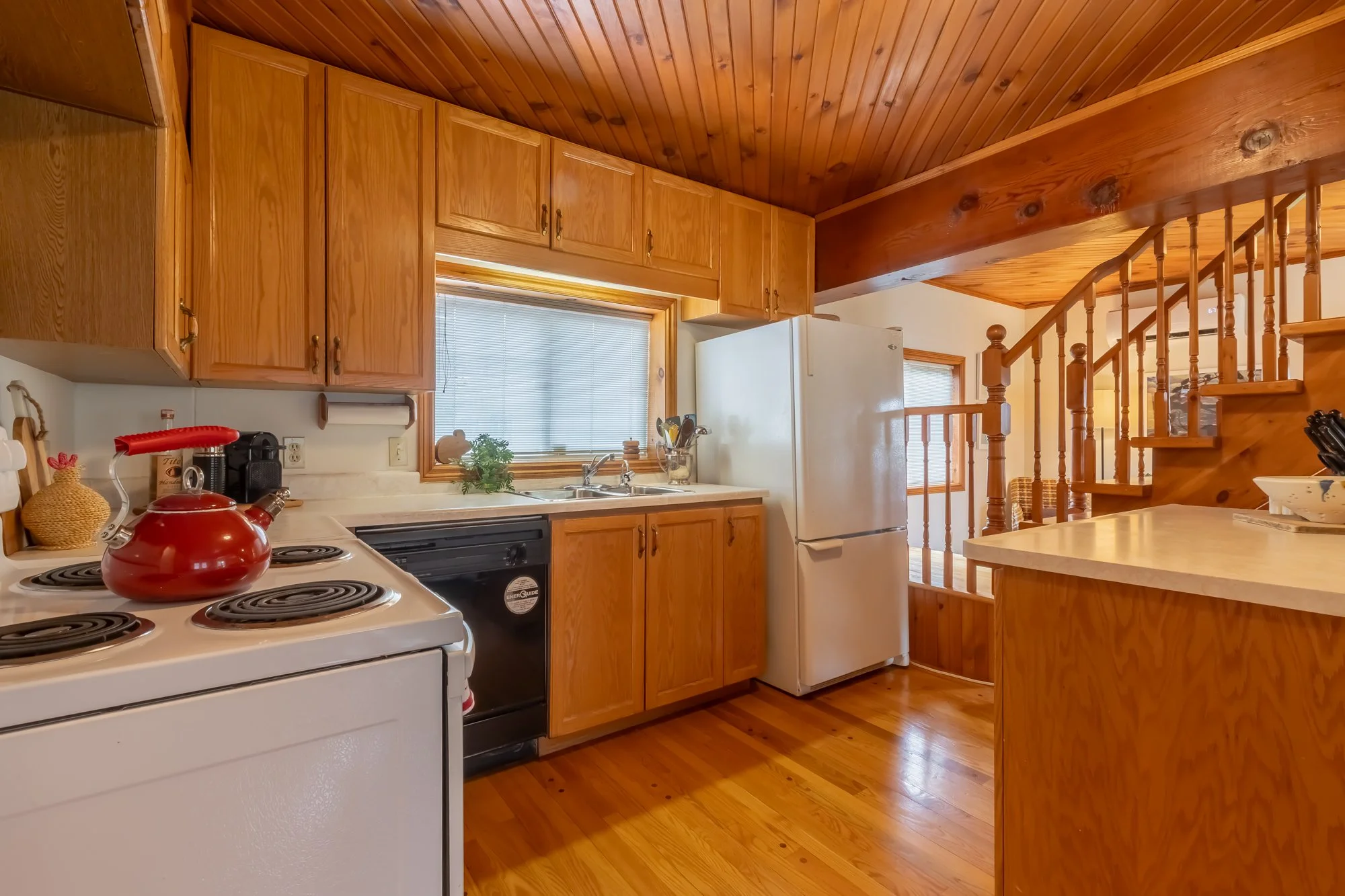 724 Lake Drive North, Roches Point-111.jpg