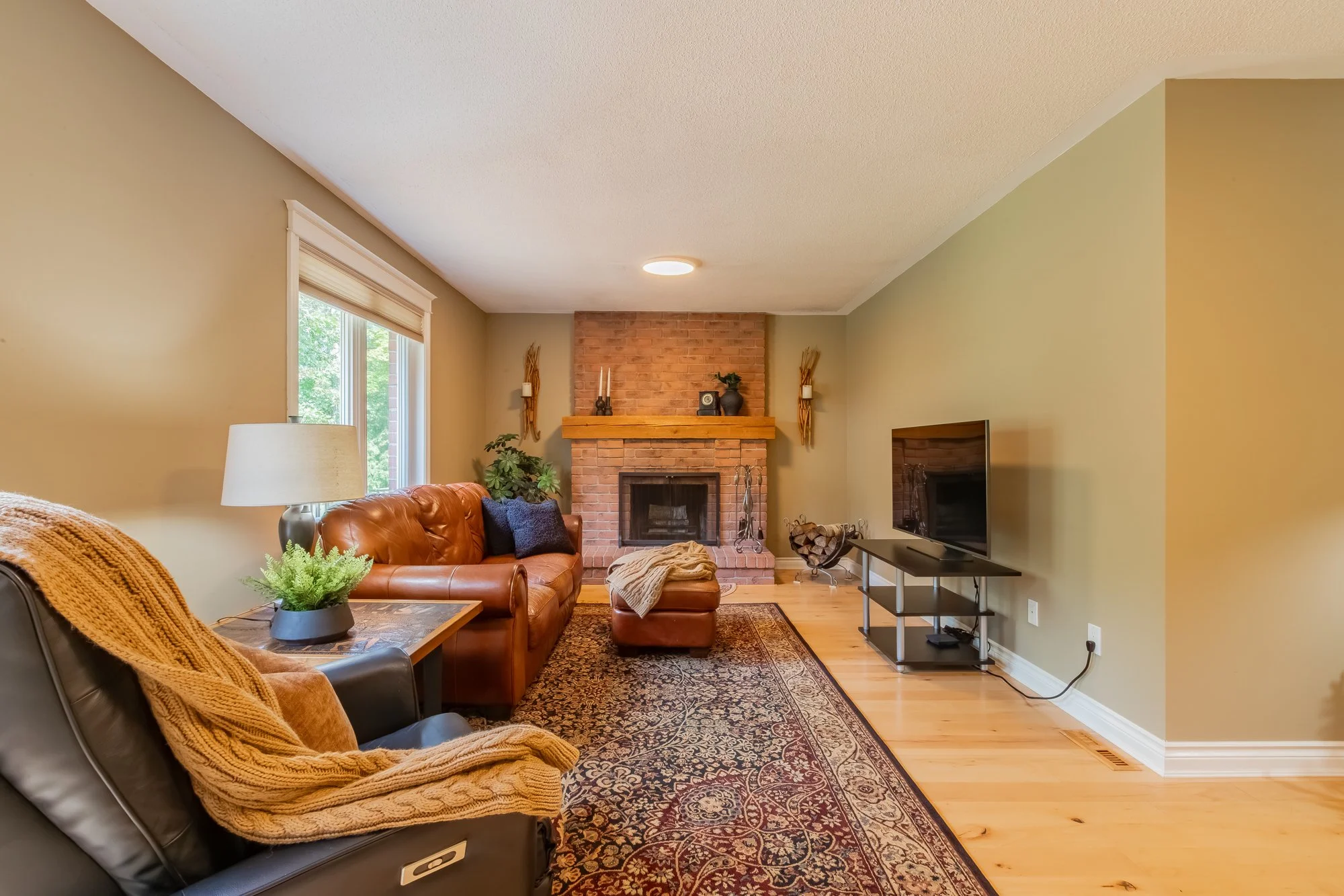 34 Amberglen Court, Holland Landing-79.jpg
