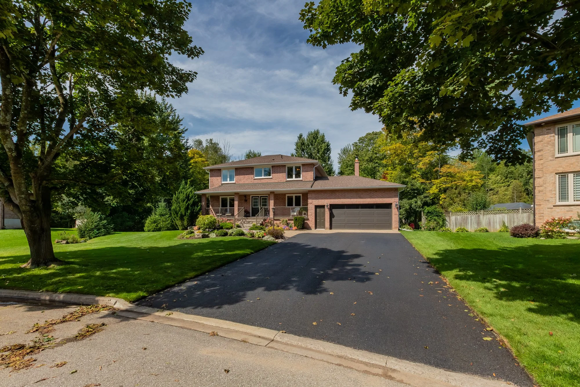 34 Amberglen Court, Holland Landing-3.jpg