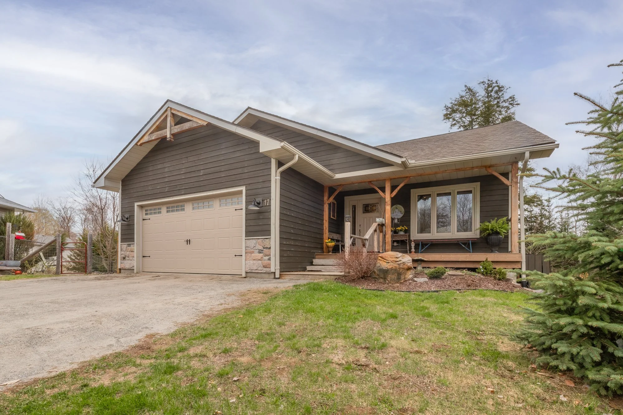 17 Hart Court, Huntsville-5.jpg