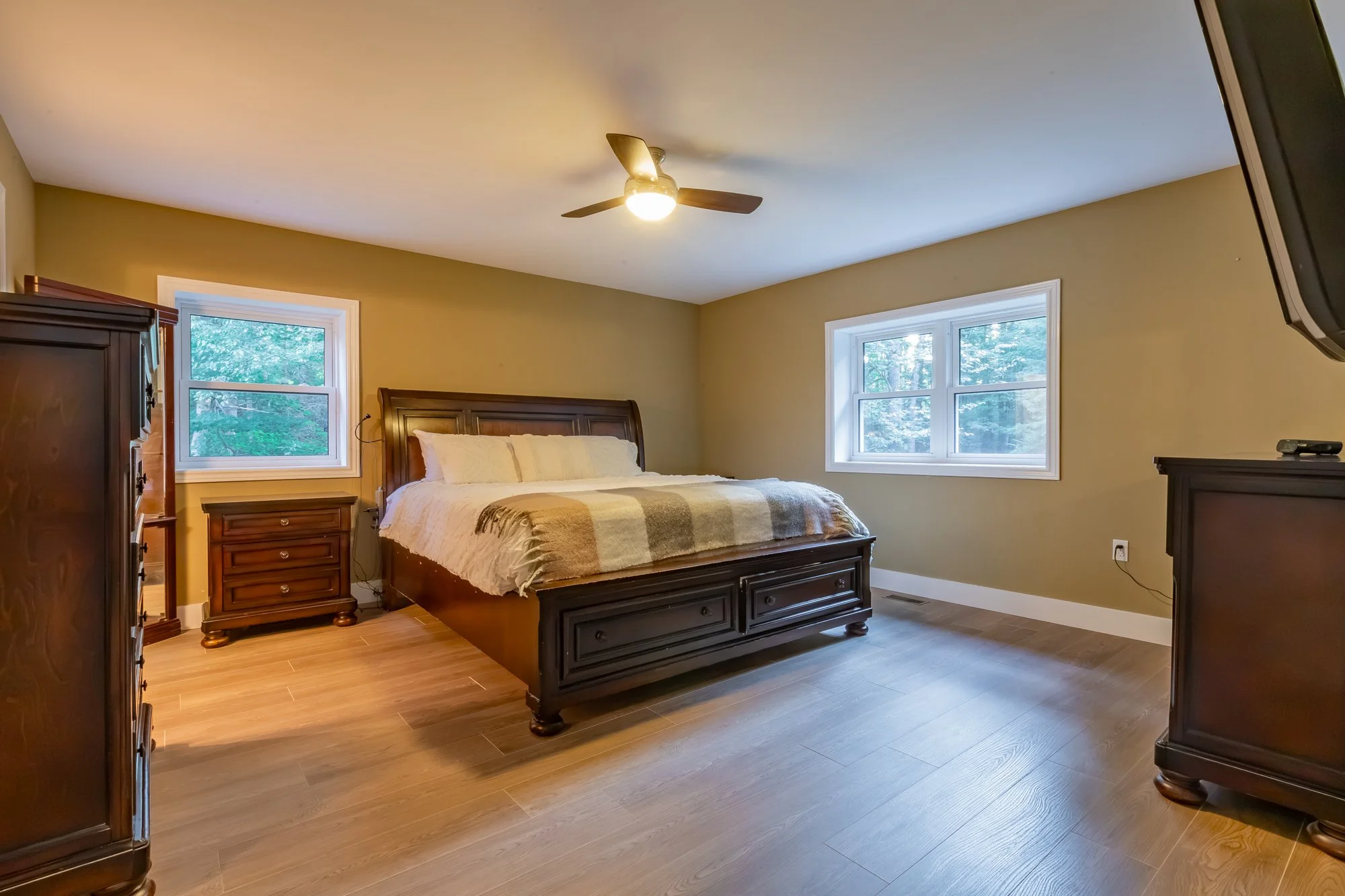 419 South Mary Lake Road, Port Sydney-77.jpg