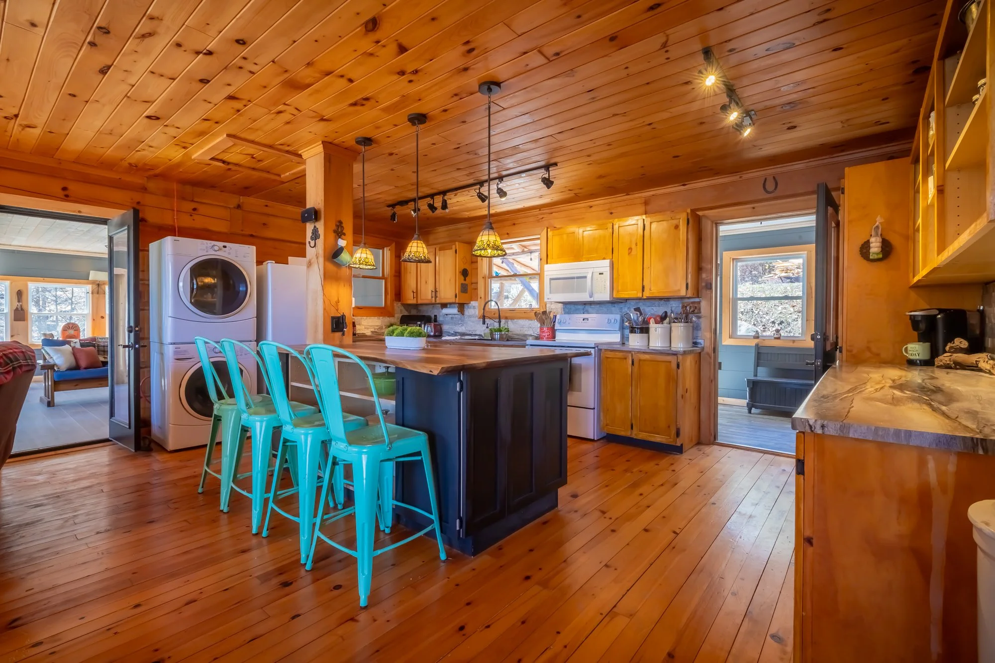 1113 Crobiel Lake Drive, Dorset-7.jpg