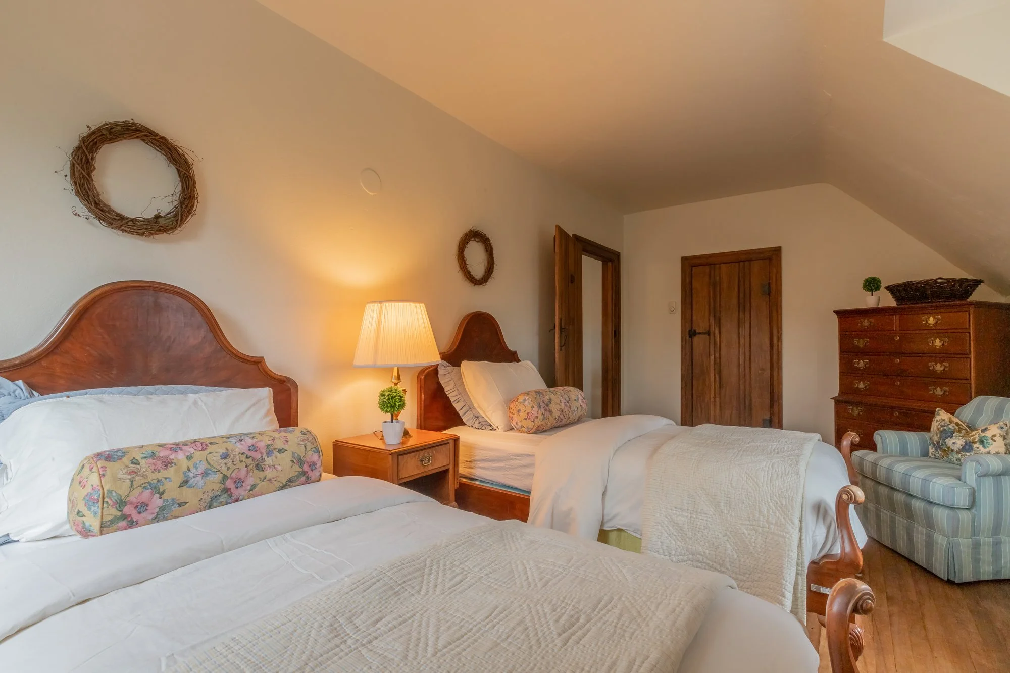 724 Lake Drive North, Roches Point-93.jpg
