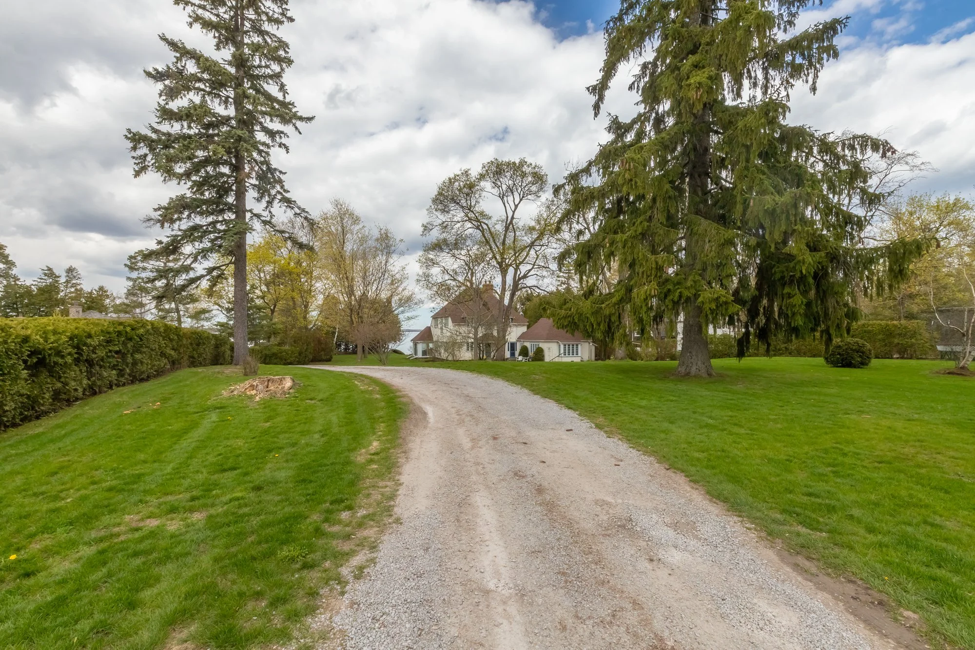 724 Lake Drive North, Roches Point-3.jpg