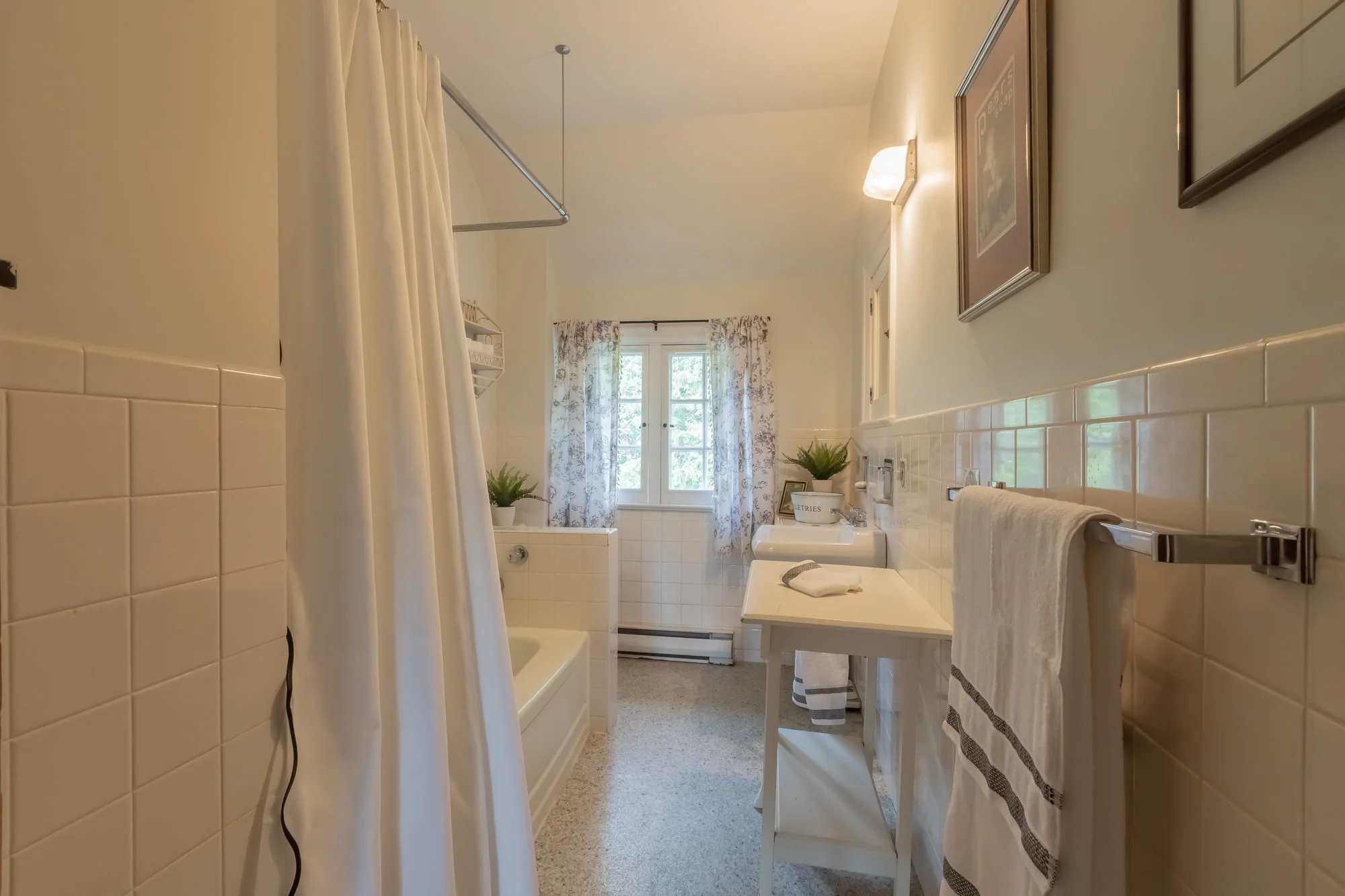 724 Lake Drive North, Roches Point-102.jpg