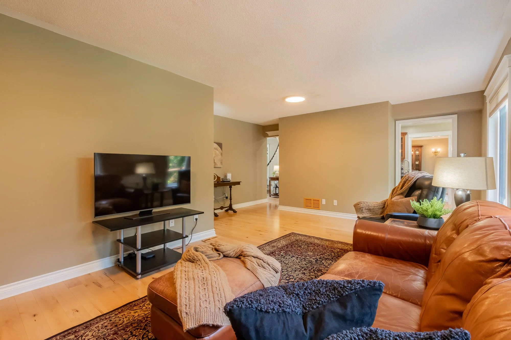 34 Amberglen Court, Holland Landing-83.jpg