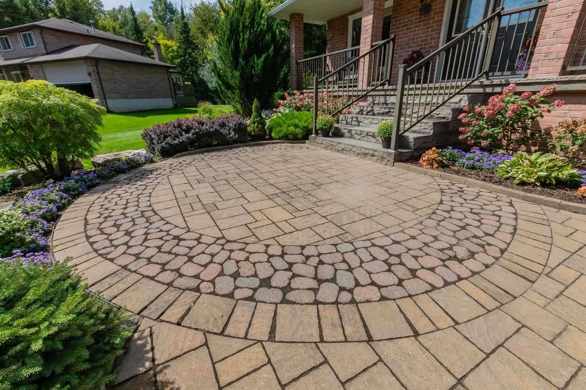 34 Amberglen Court, Holland Landing-18.jpg