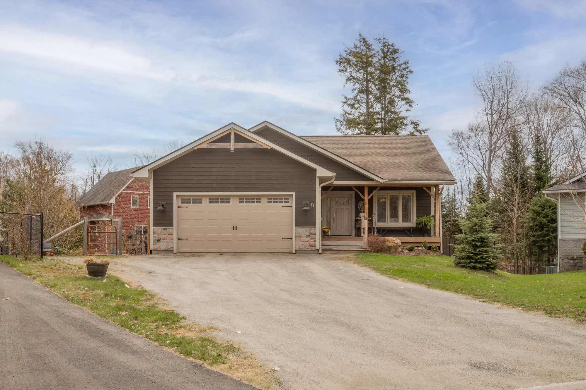 17 Hart Court, Huntsville-1.jpg
