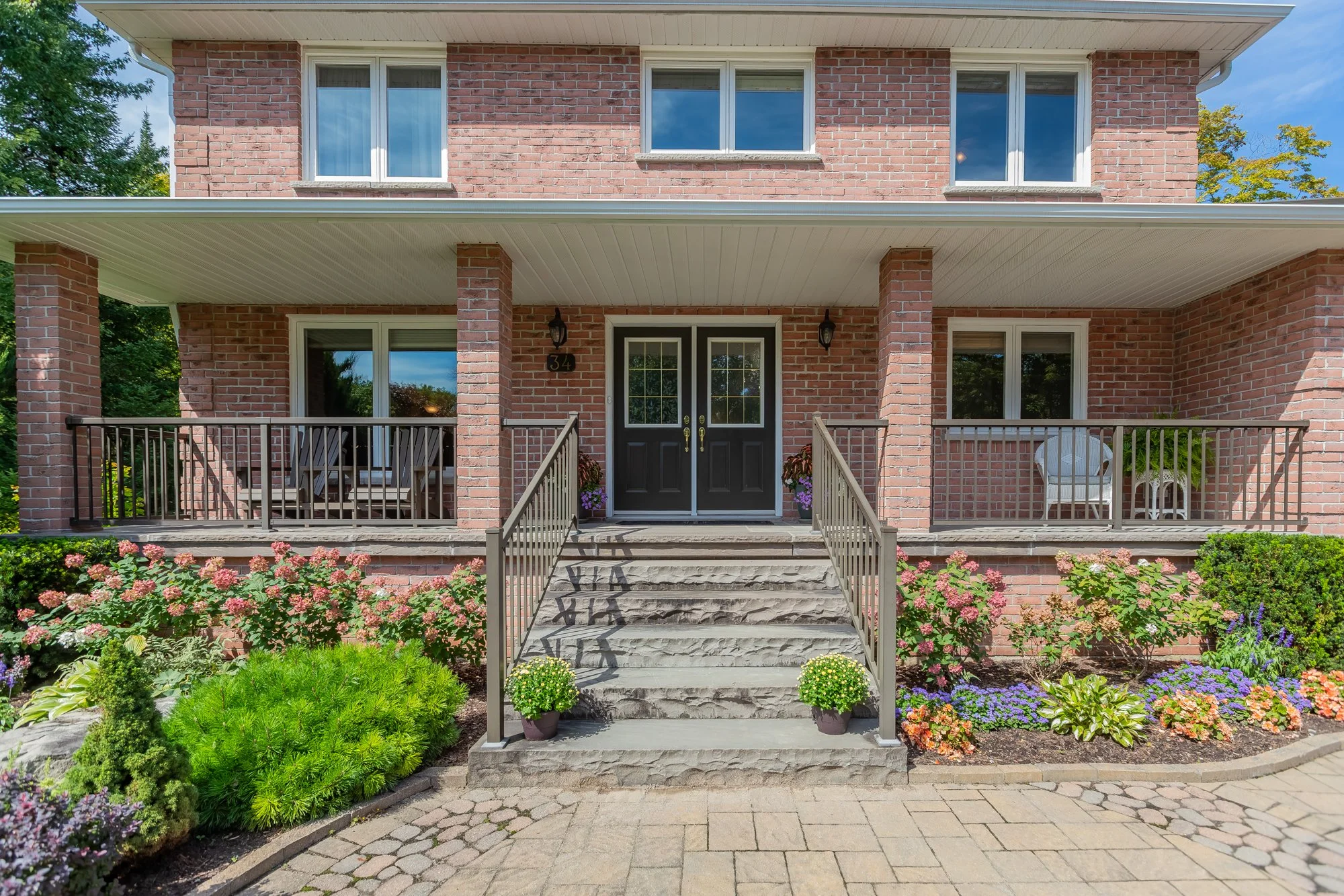 34 Amberglen Court, Holland Landing-23.jpg