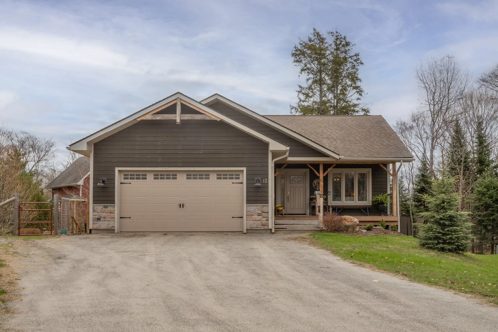 17 Hart Court, Huntsville-3.jpg