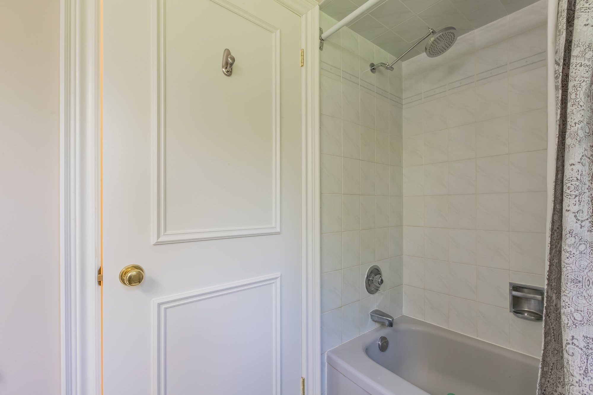34 Amberglen Court, Holland Landing-105.jpg