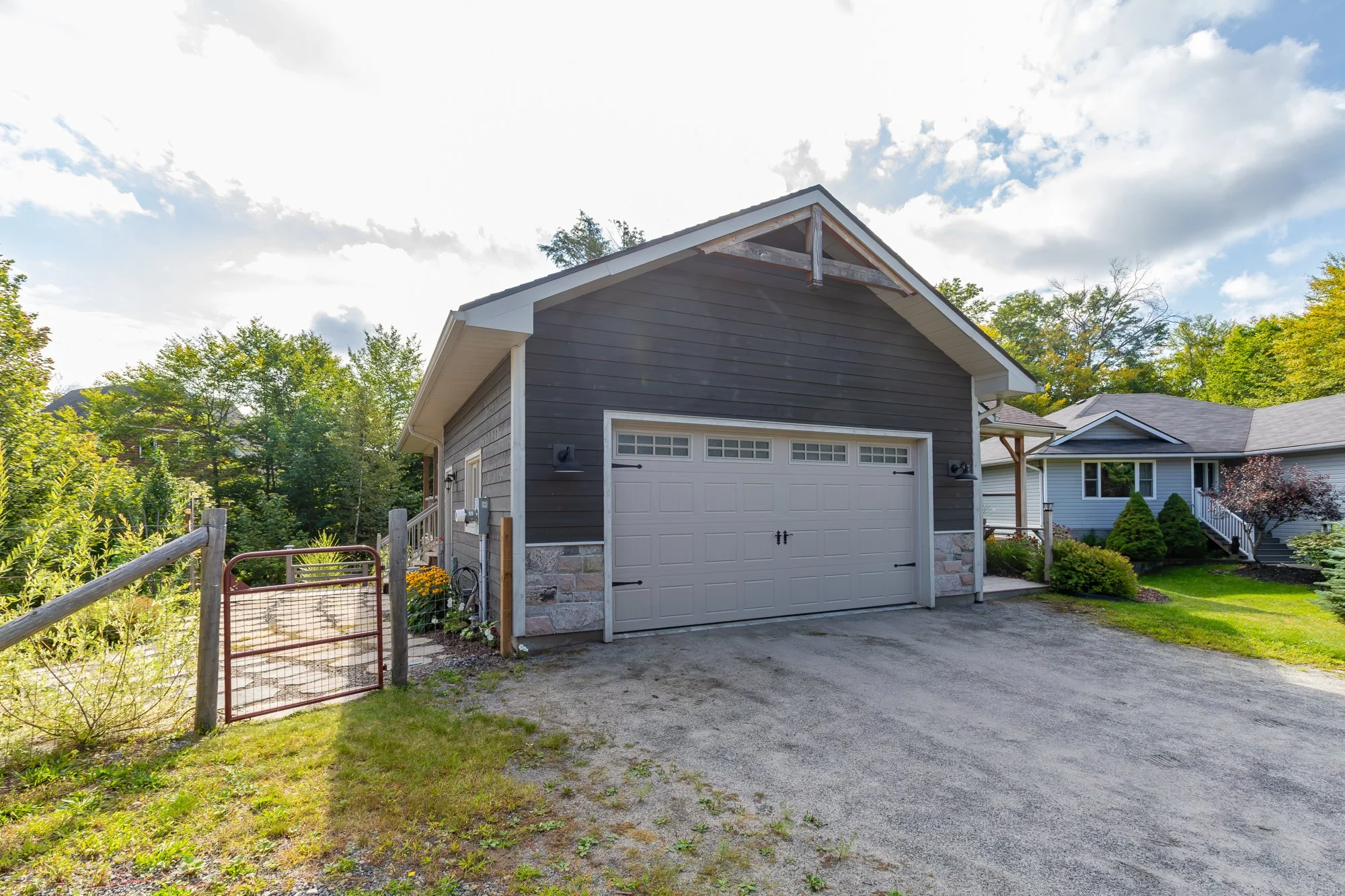 17 Hart Court, Huntsville - SUMMER UPDATE-10.jpg