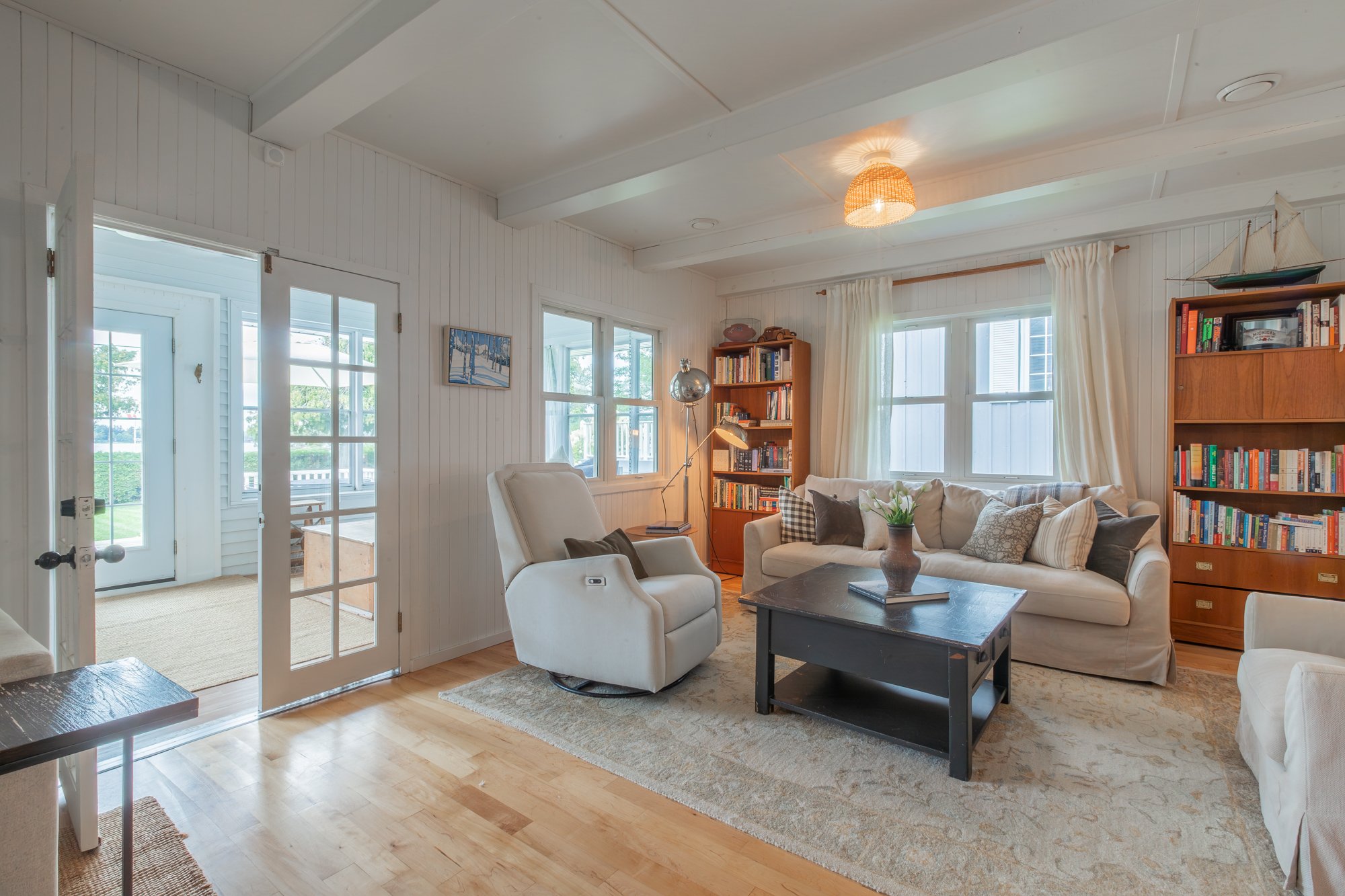 913 Lake Drive North, Georgina-19.jpg